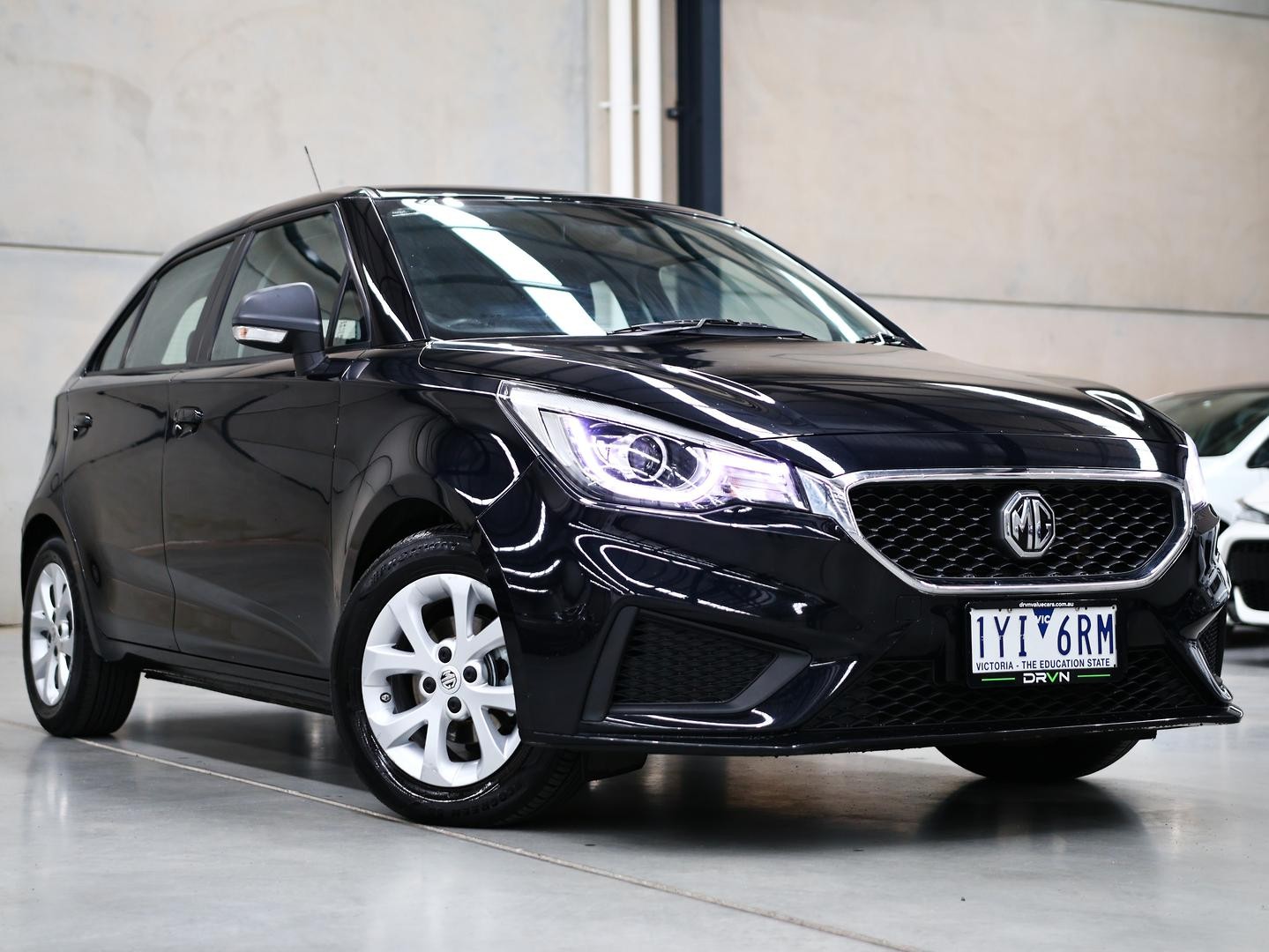 MG Mg3 image 1