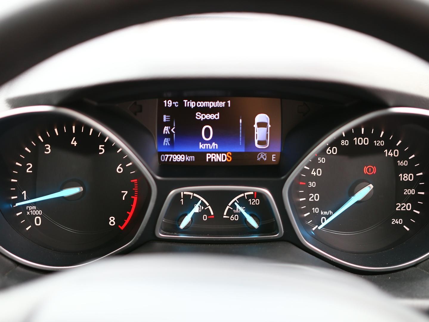 Ford Escape image 4