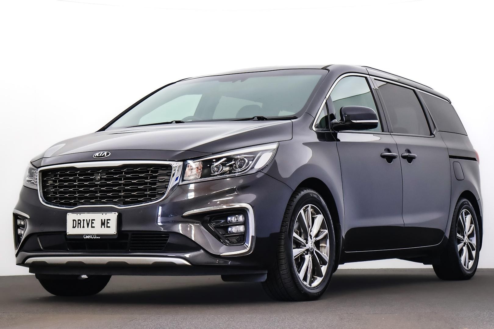 Kia Carnival image 1