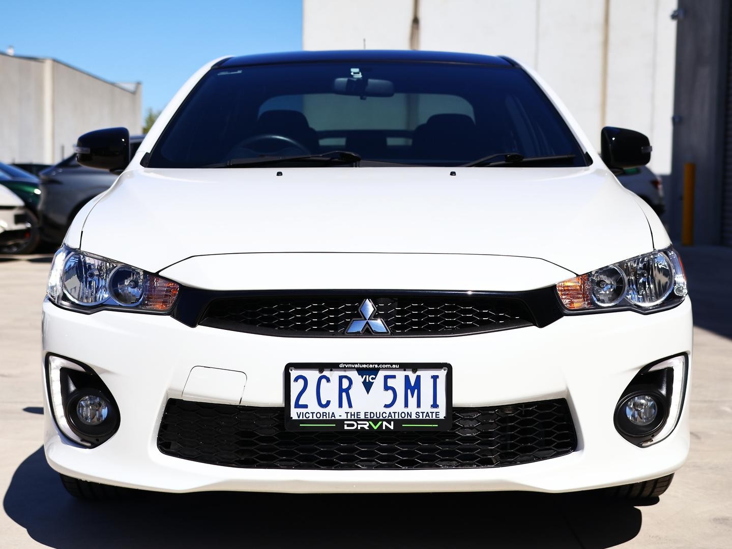 Mitsubishi Lancer image 2