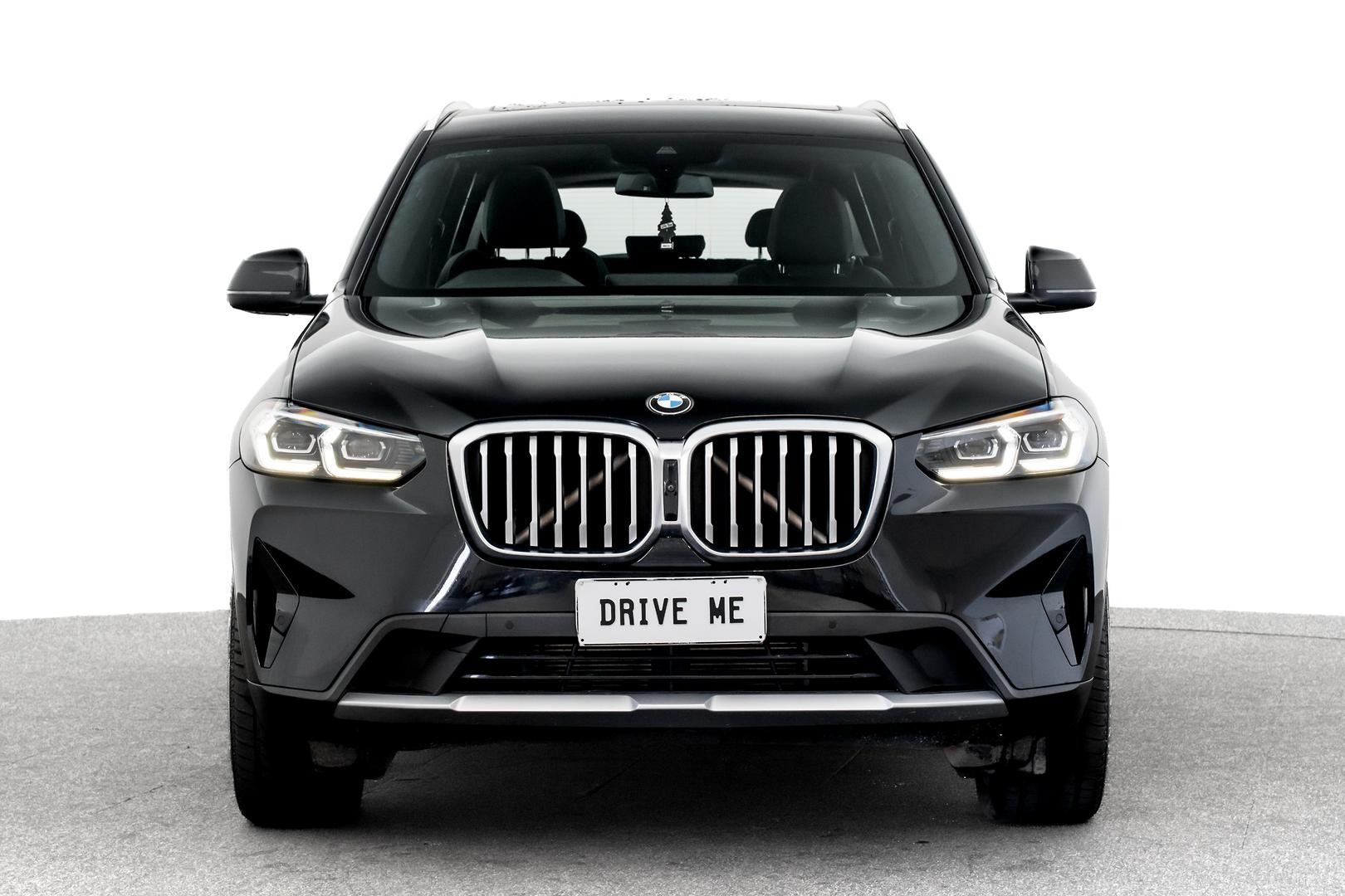 BMW X3 image 2