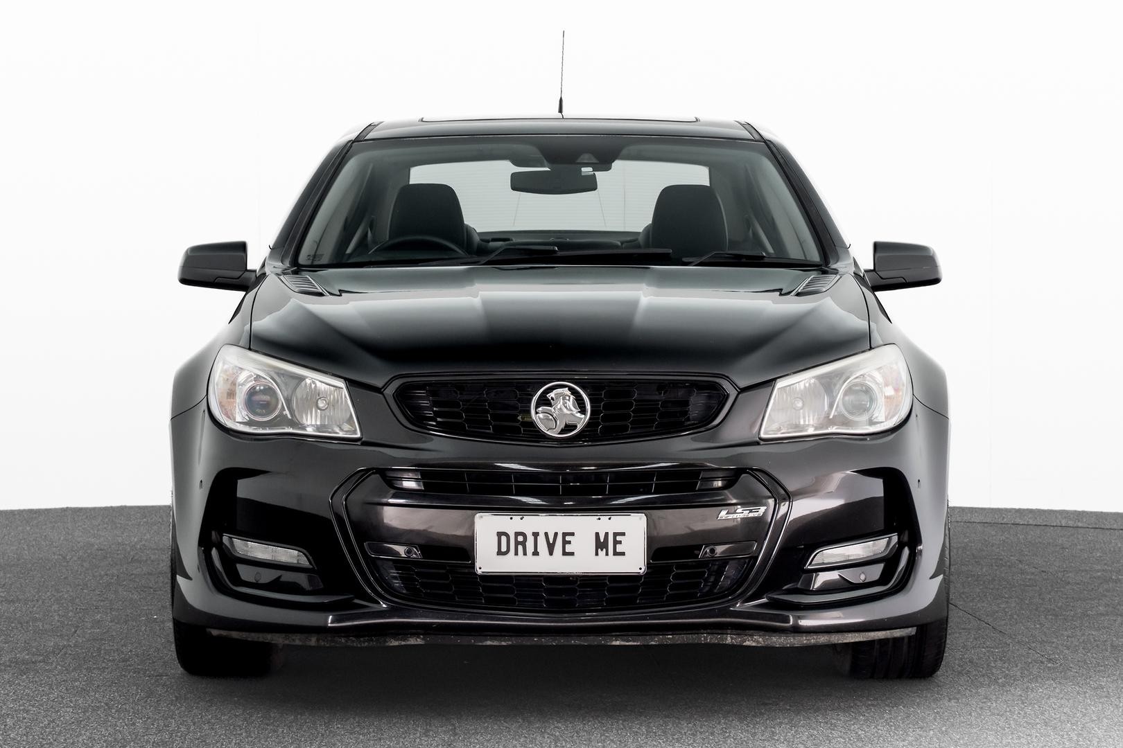 Holden Commodore image 2