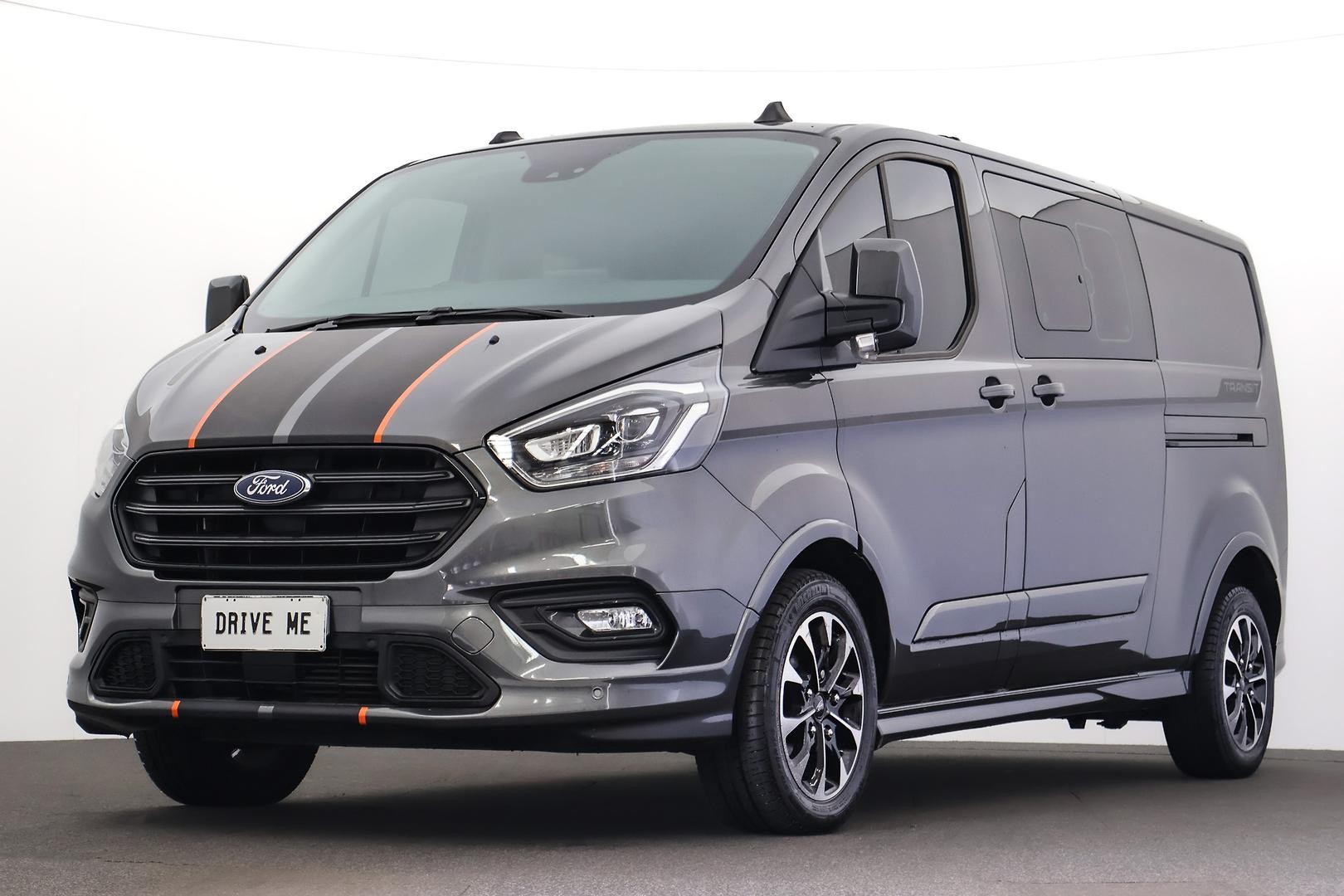 Ford Transit Custom image 1
