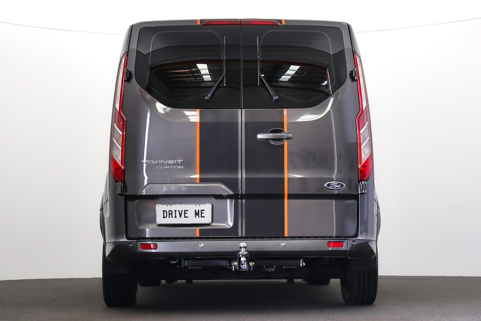Ford Transit Custom image 3