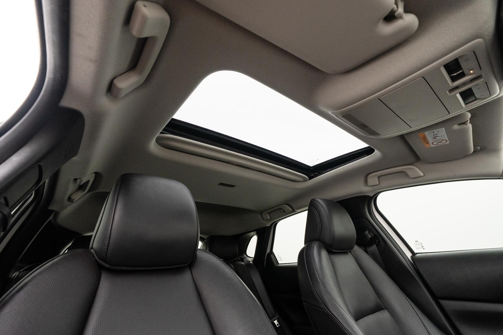 Mazda Cx-30 image 4