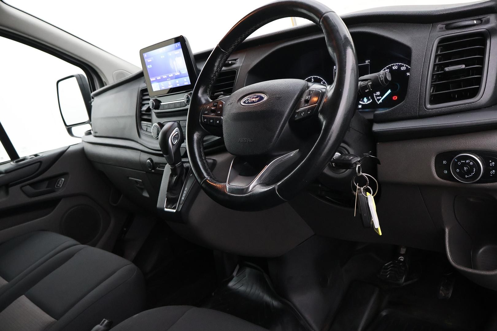 Ford Transit Custom image 4