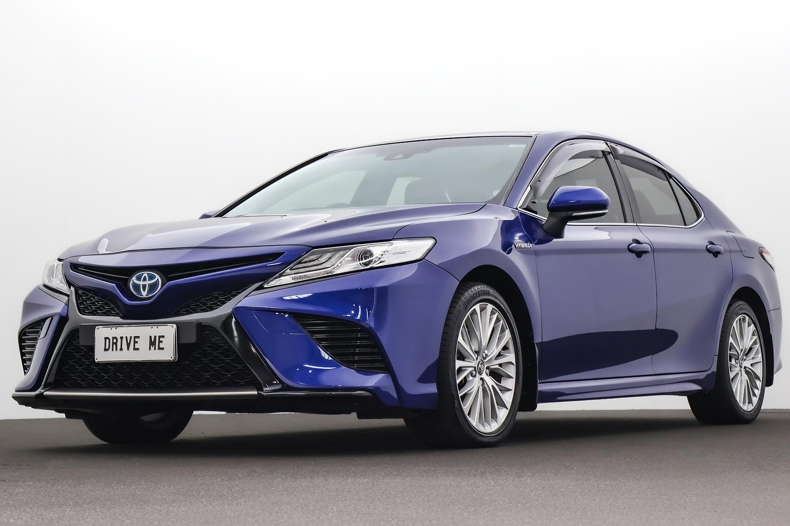 Toyota Camry image 1