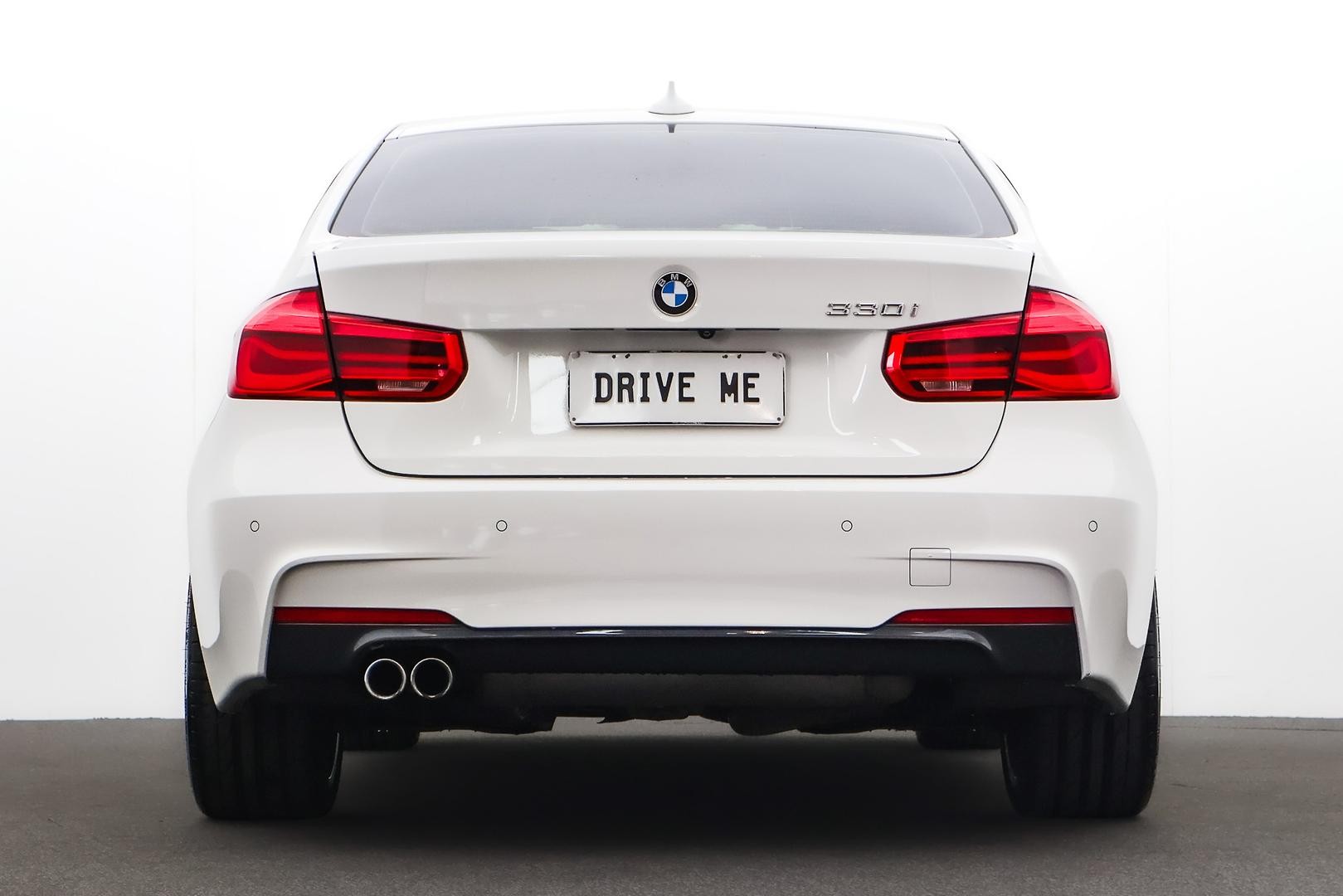 BMW 3 Series image 3