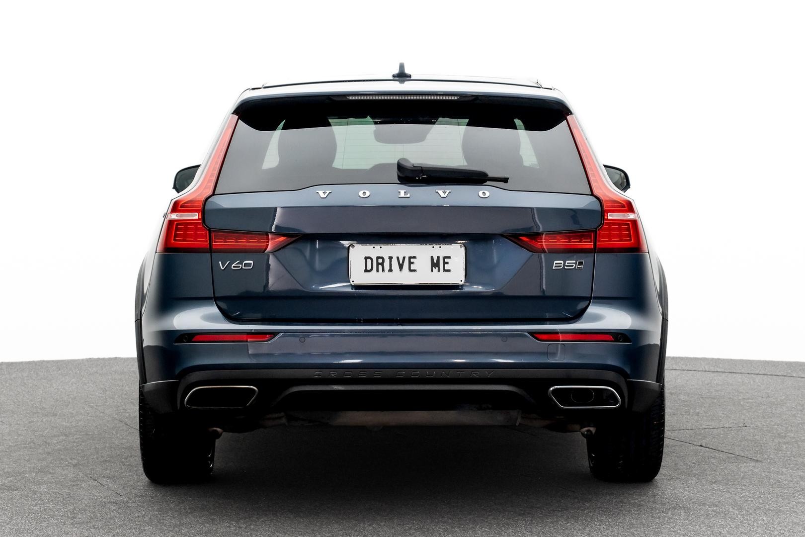 Volvo V60 Cross Country image 3