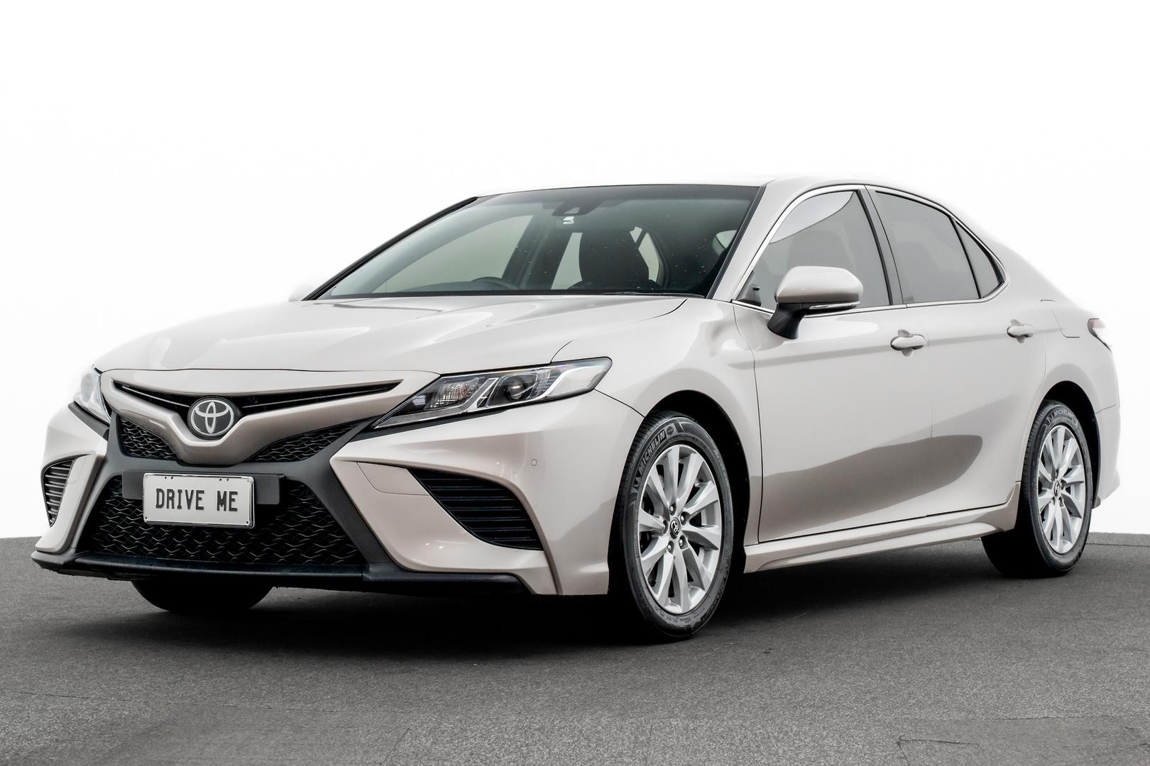Toyota Camry image 1