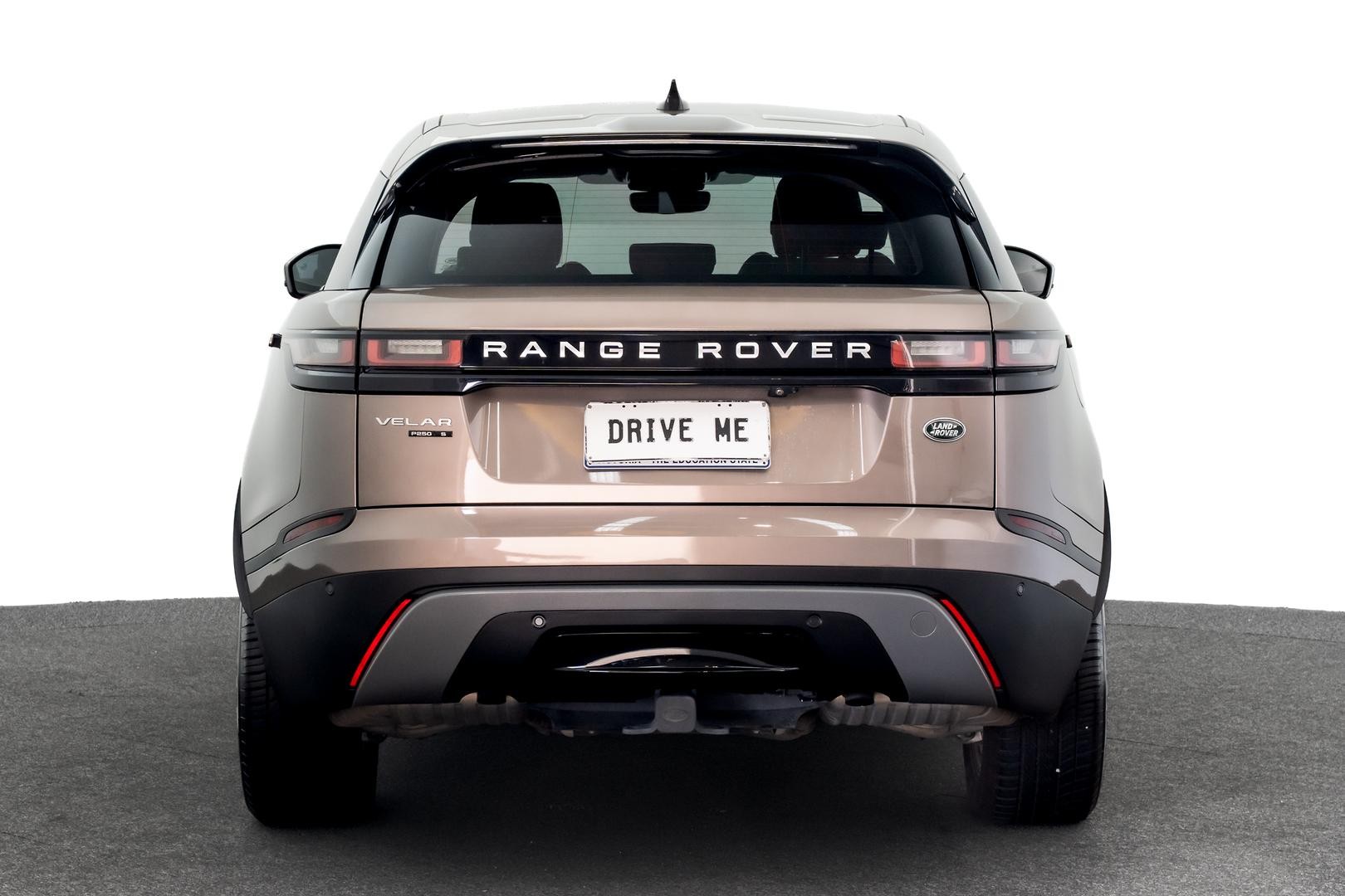 Land Rover Range Rover Velar image 3