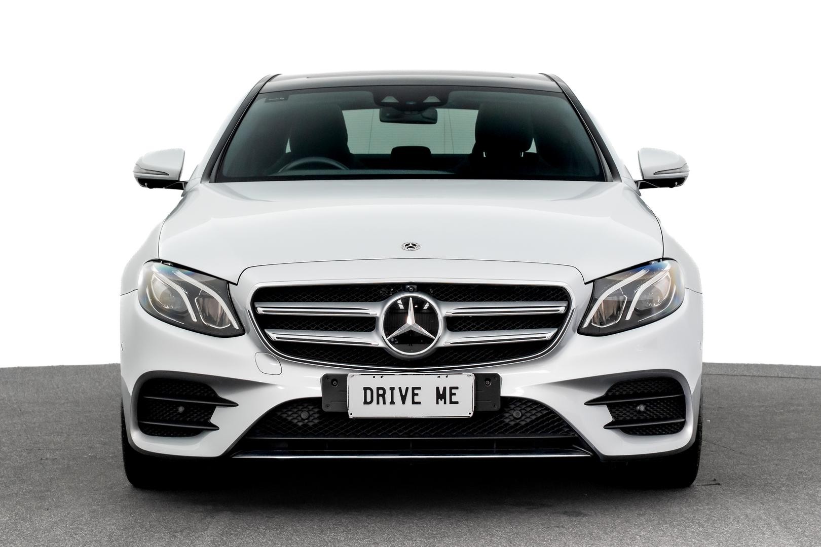 Mercedes Benz E-class image 2