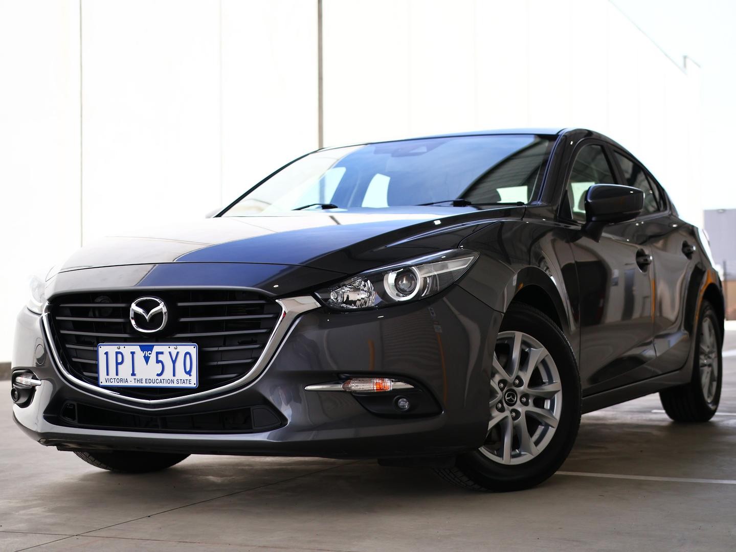Mazda 3 image 3