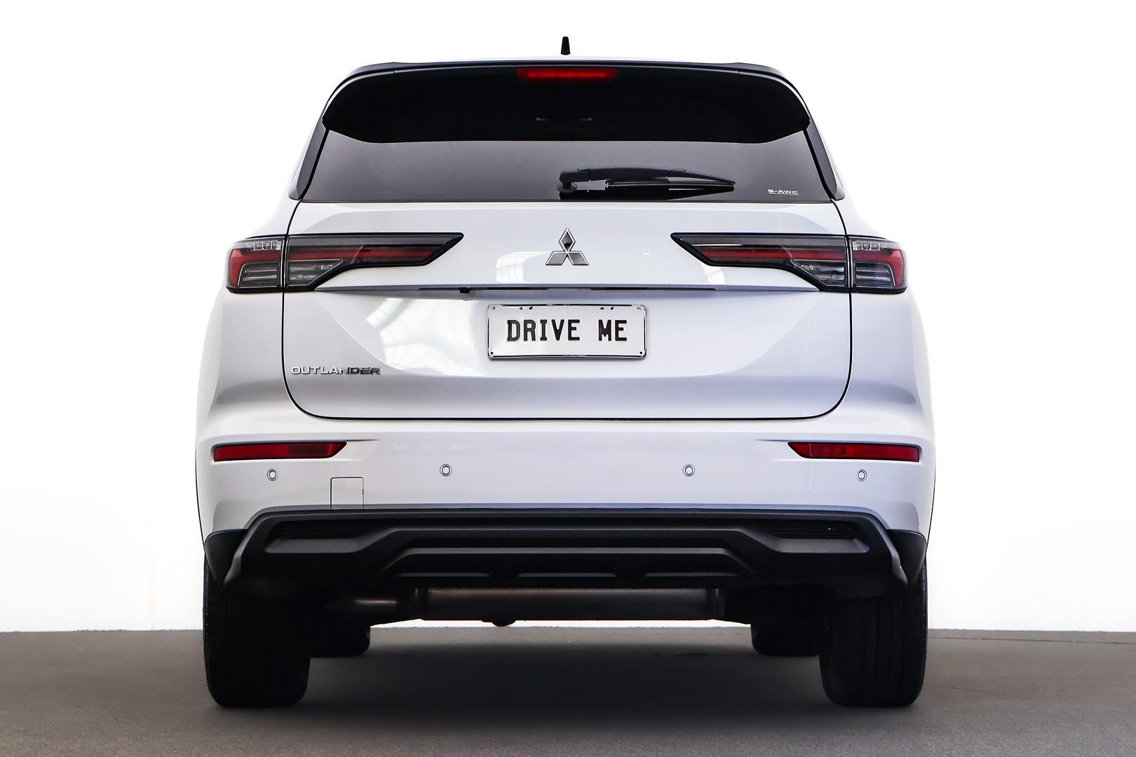 Mitsubishi Outlander image 3