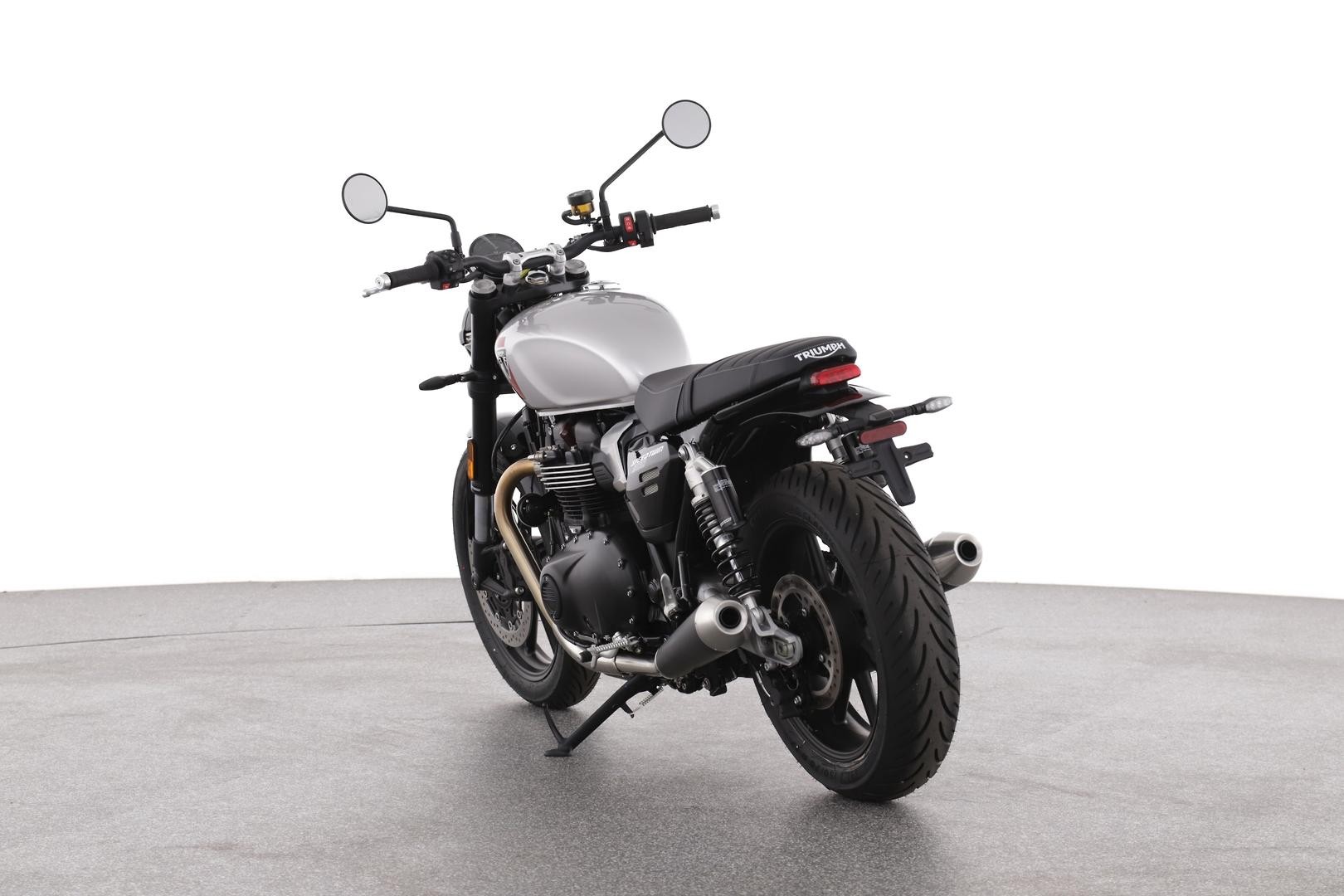 Triumph Speed Twin 900 image 3