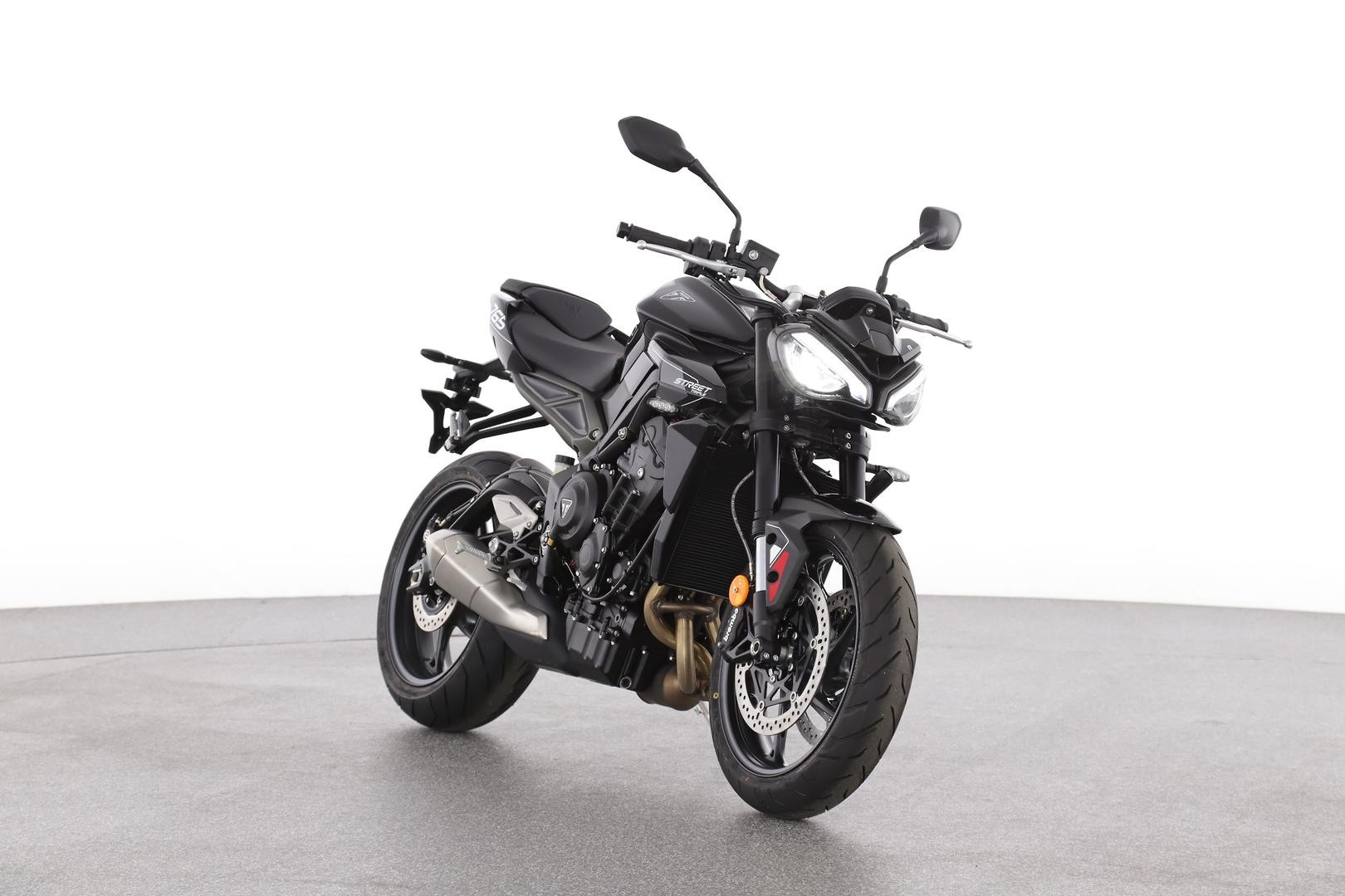 Triumph Street Triple R 765 image 2