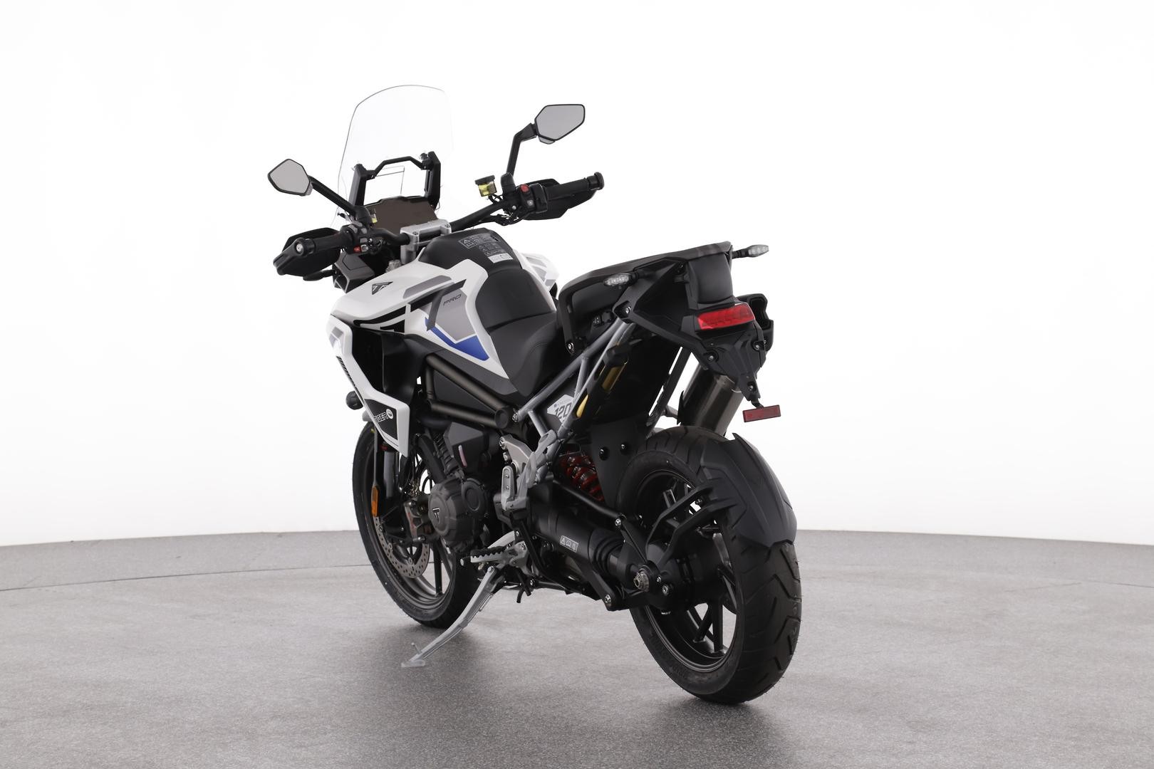 Triumph Tiger 1200 Alpine Edition image 3