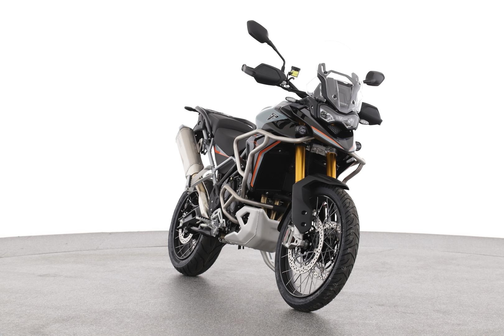 Triumph Tiger 900 Desert Edition image 2