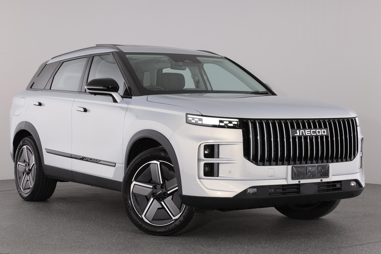 Jaecoo J7 image 1