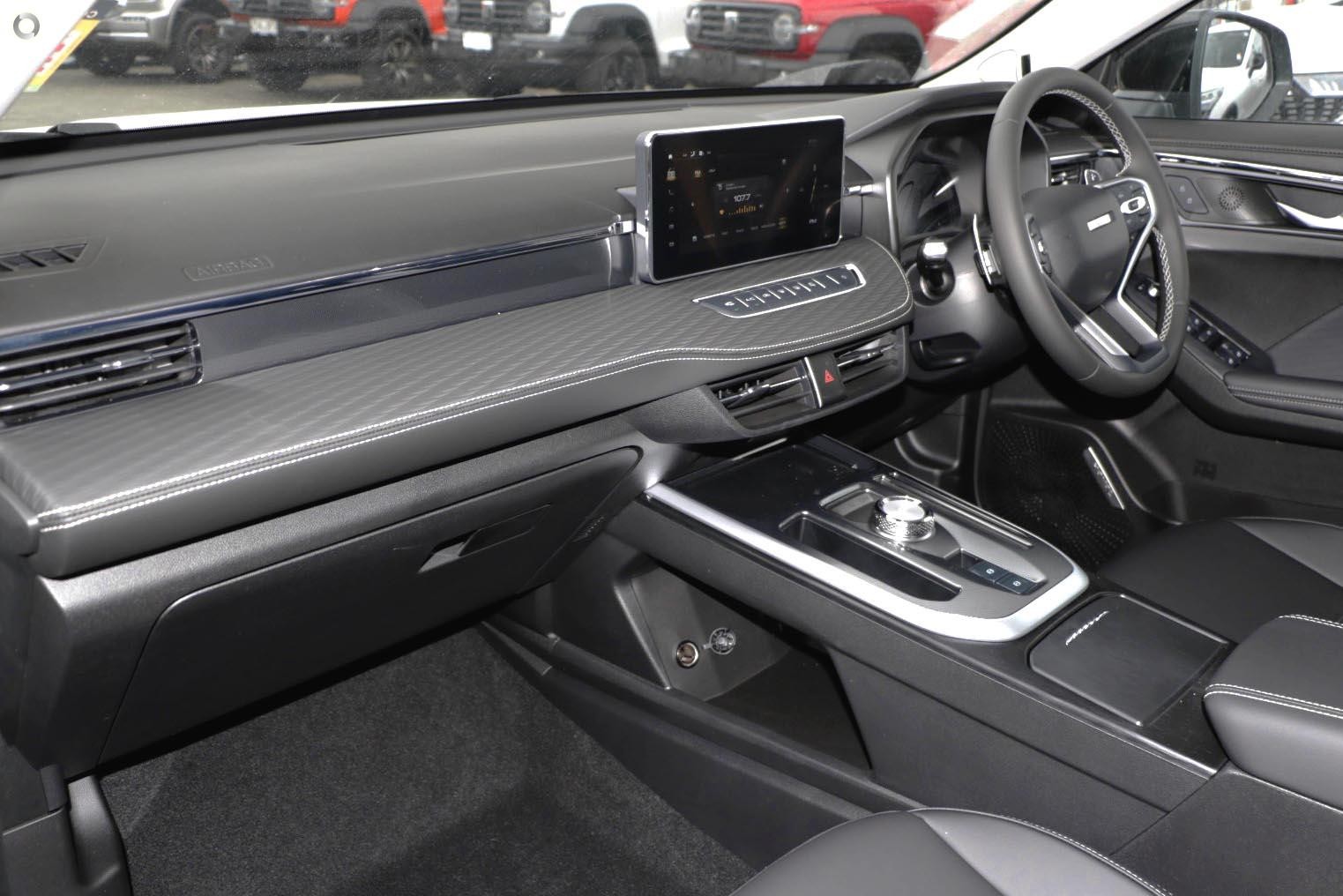 Gwm Haval Jolion image 2