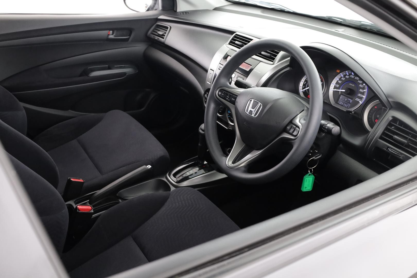 Honda City image 4