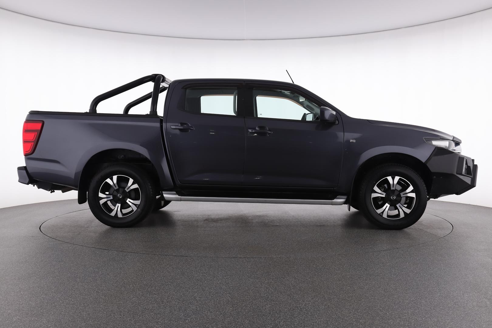 Mazda Bt-50 image 2