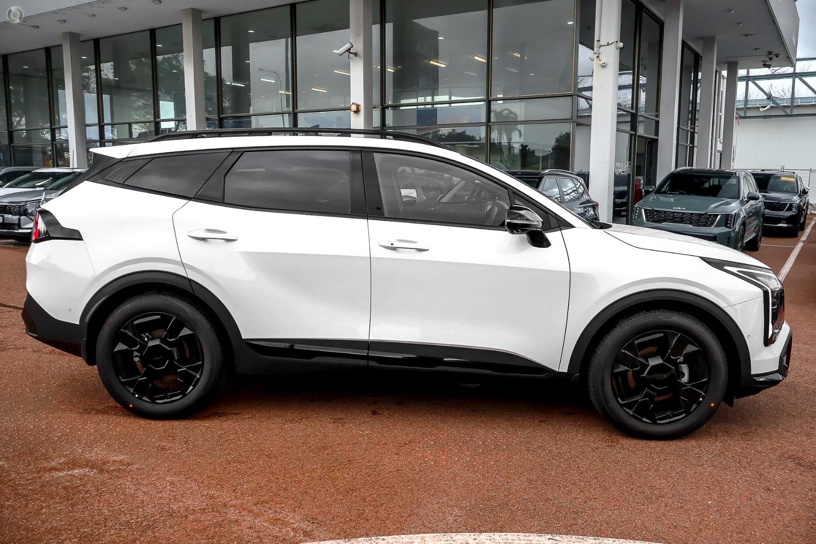 Kia Sportage image 2