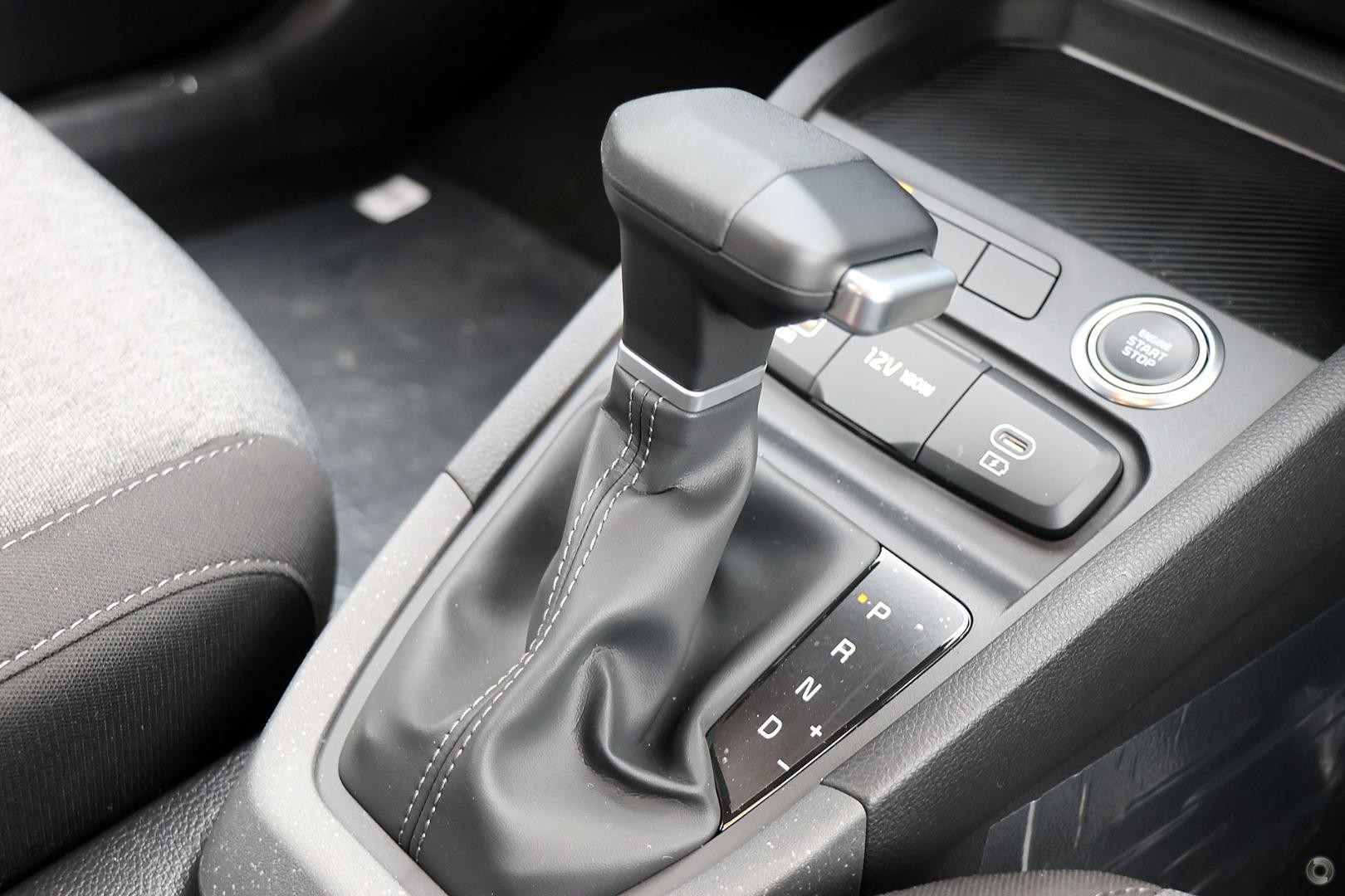 Kia Stonic image 2