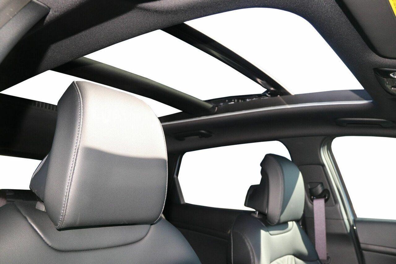 Kia Sportage image 3
