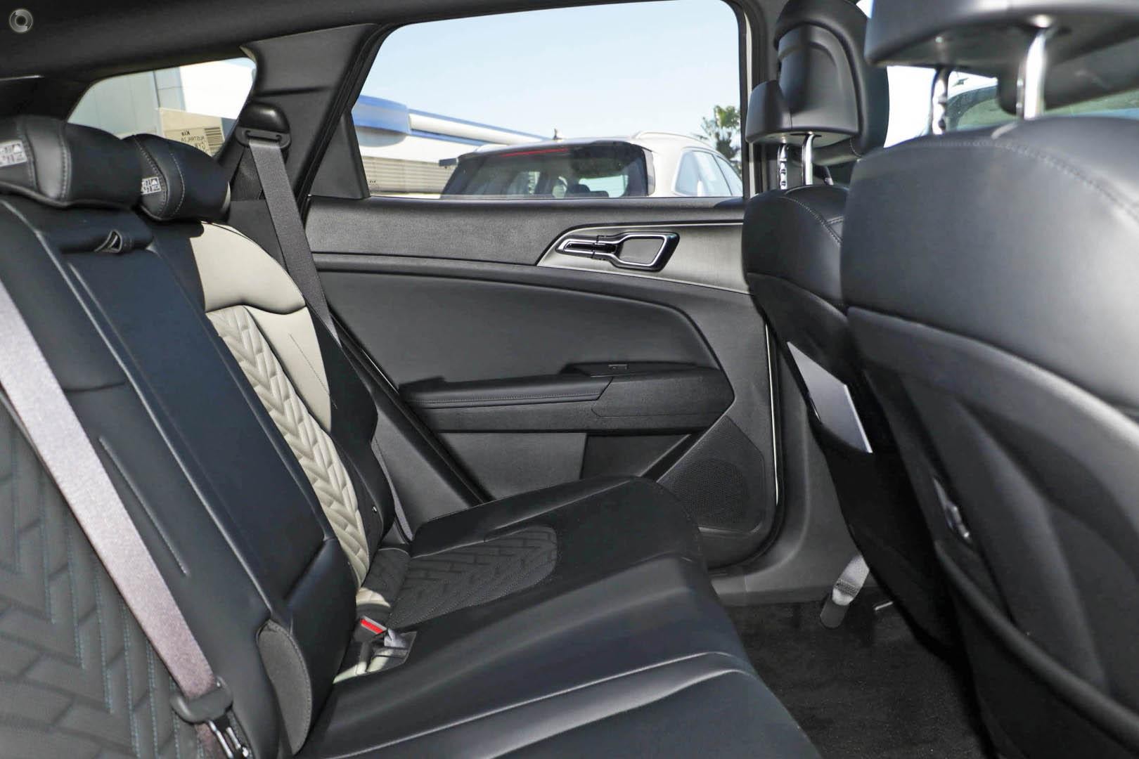 Kia Sportage image 4