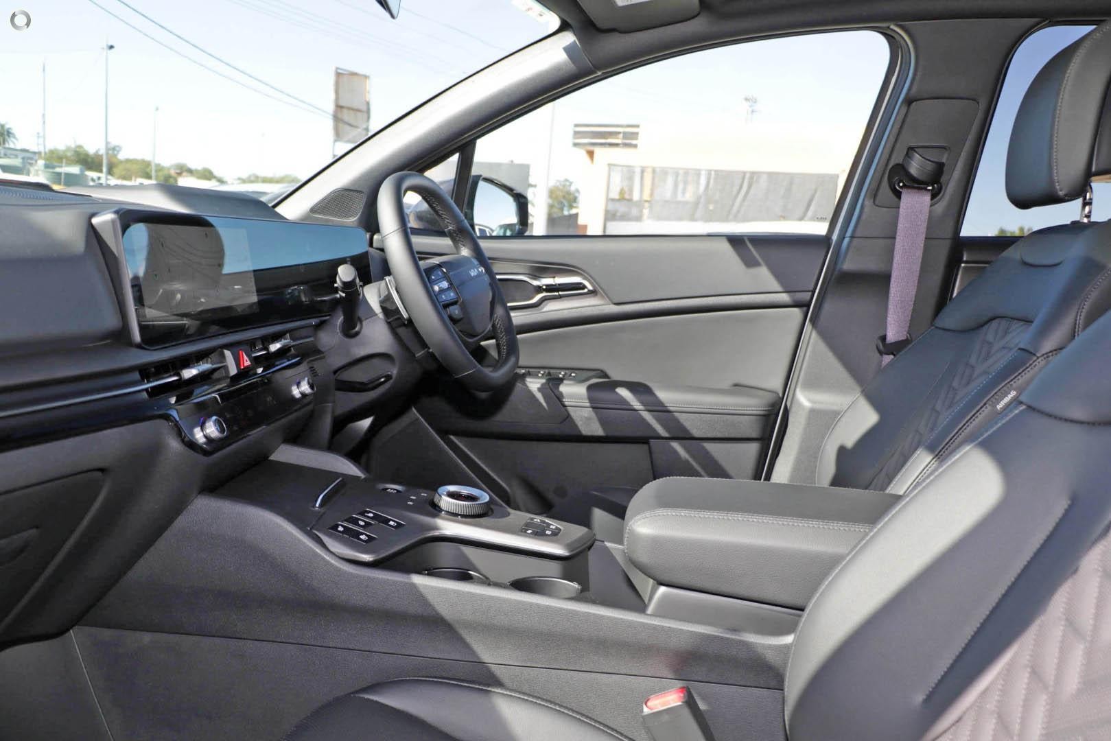 Kia Sportage image 2
