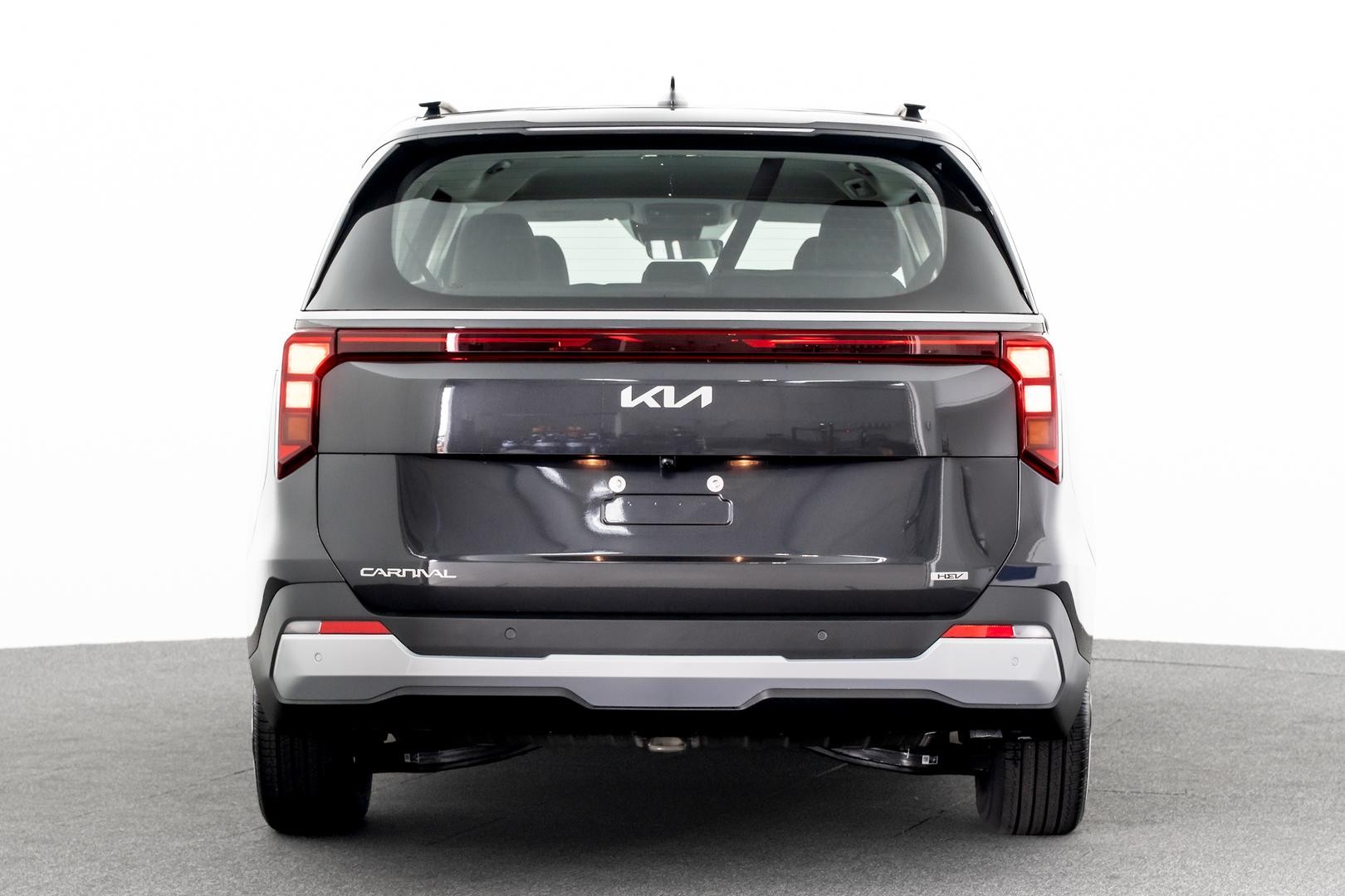 Kia Carnival image 3