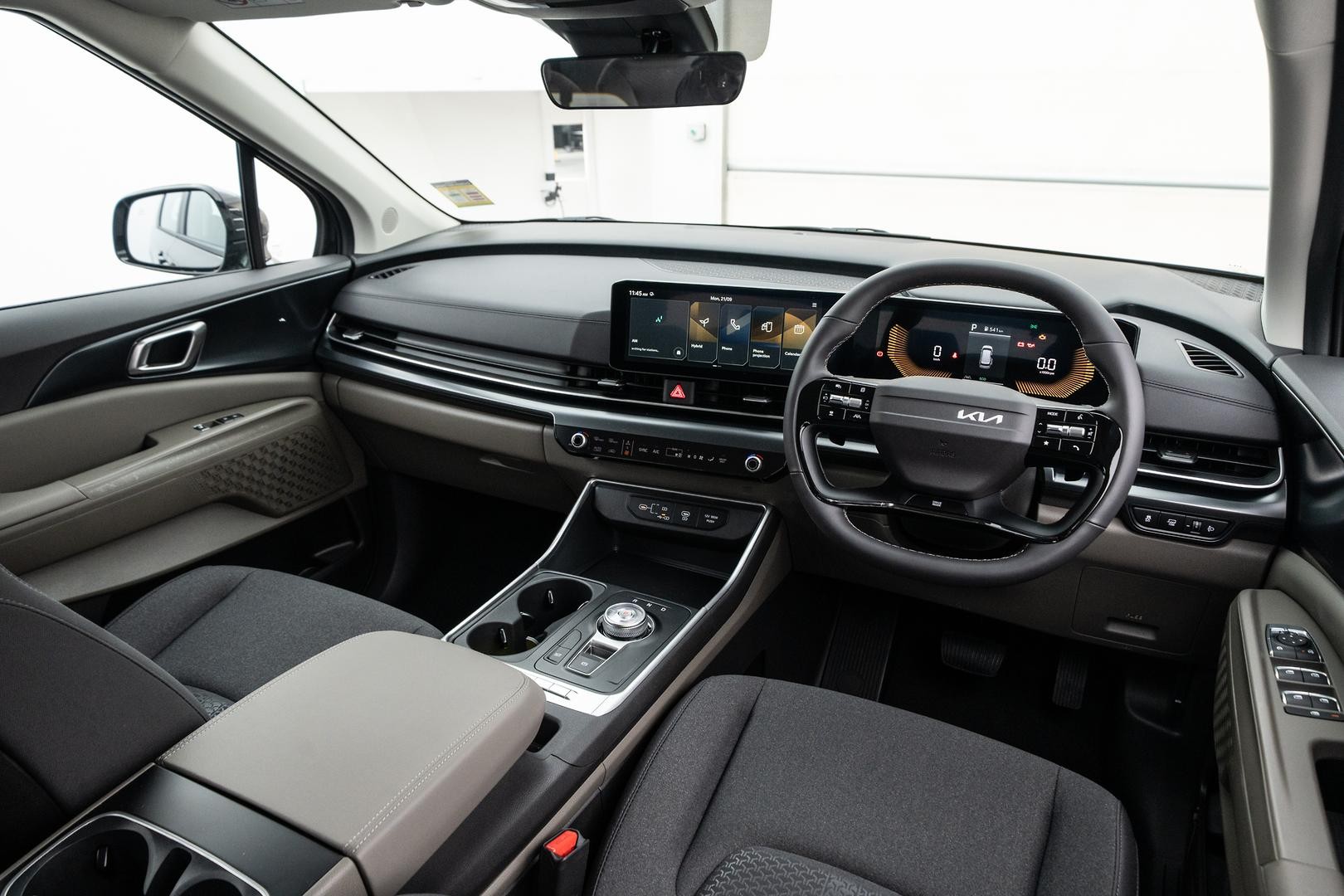 Kia Carnival image 4