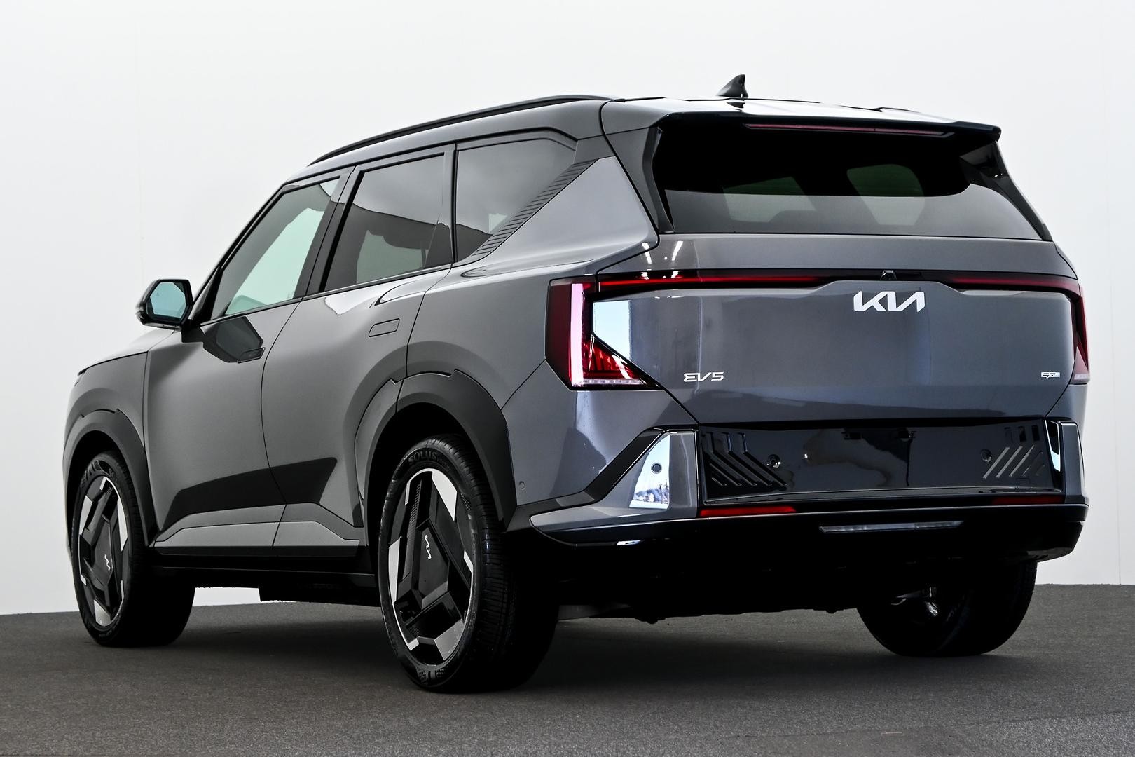 Kia Ev5 image 4