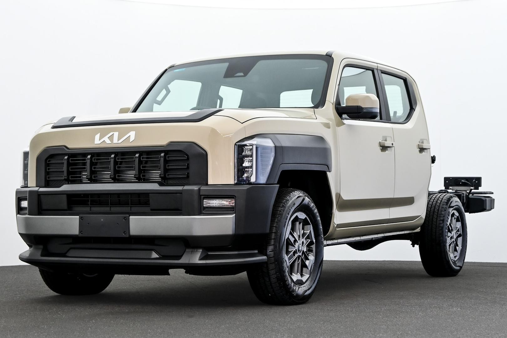 Kia Tasman image 1