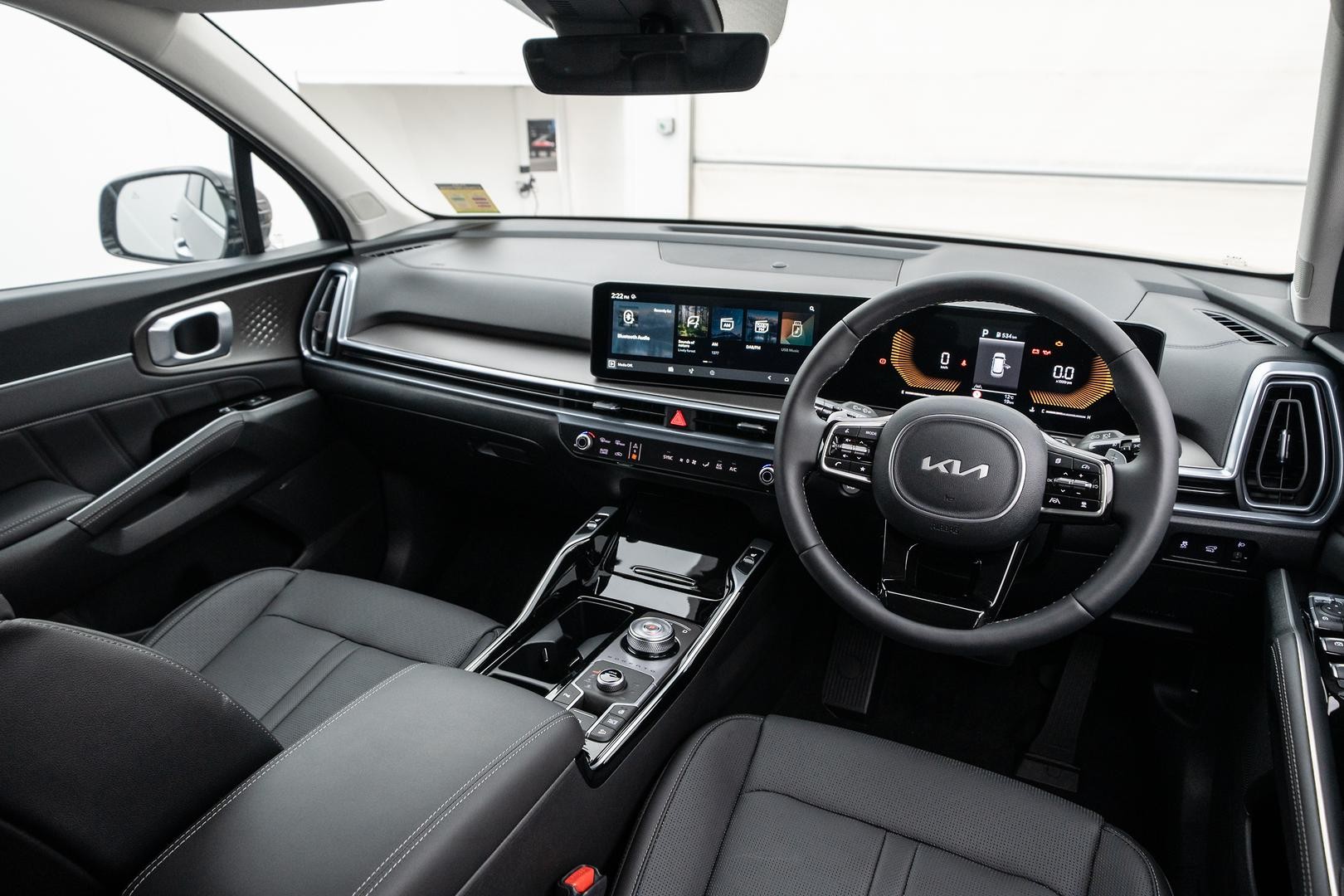 Kia Sorento image 4