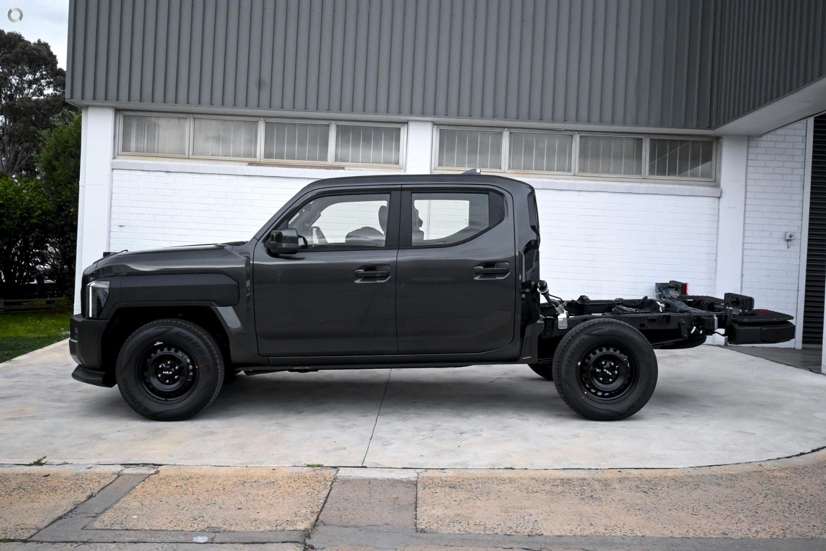 Kia Tasman image 4