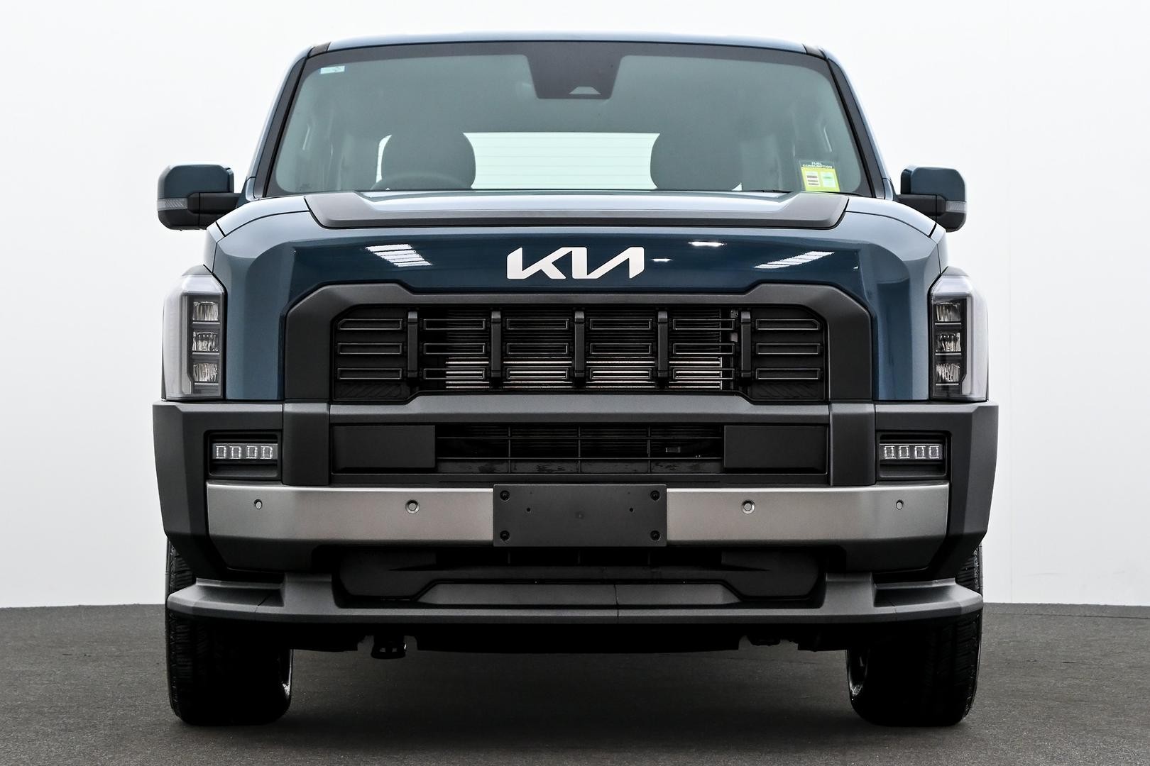 Kia Tasman image 2