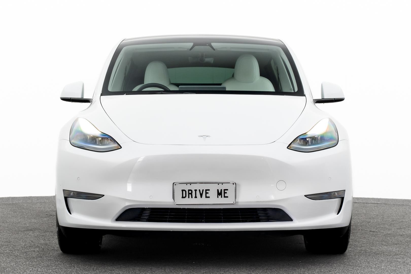 Tesla Model Y image 2