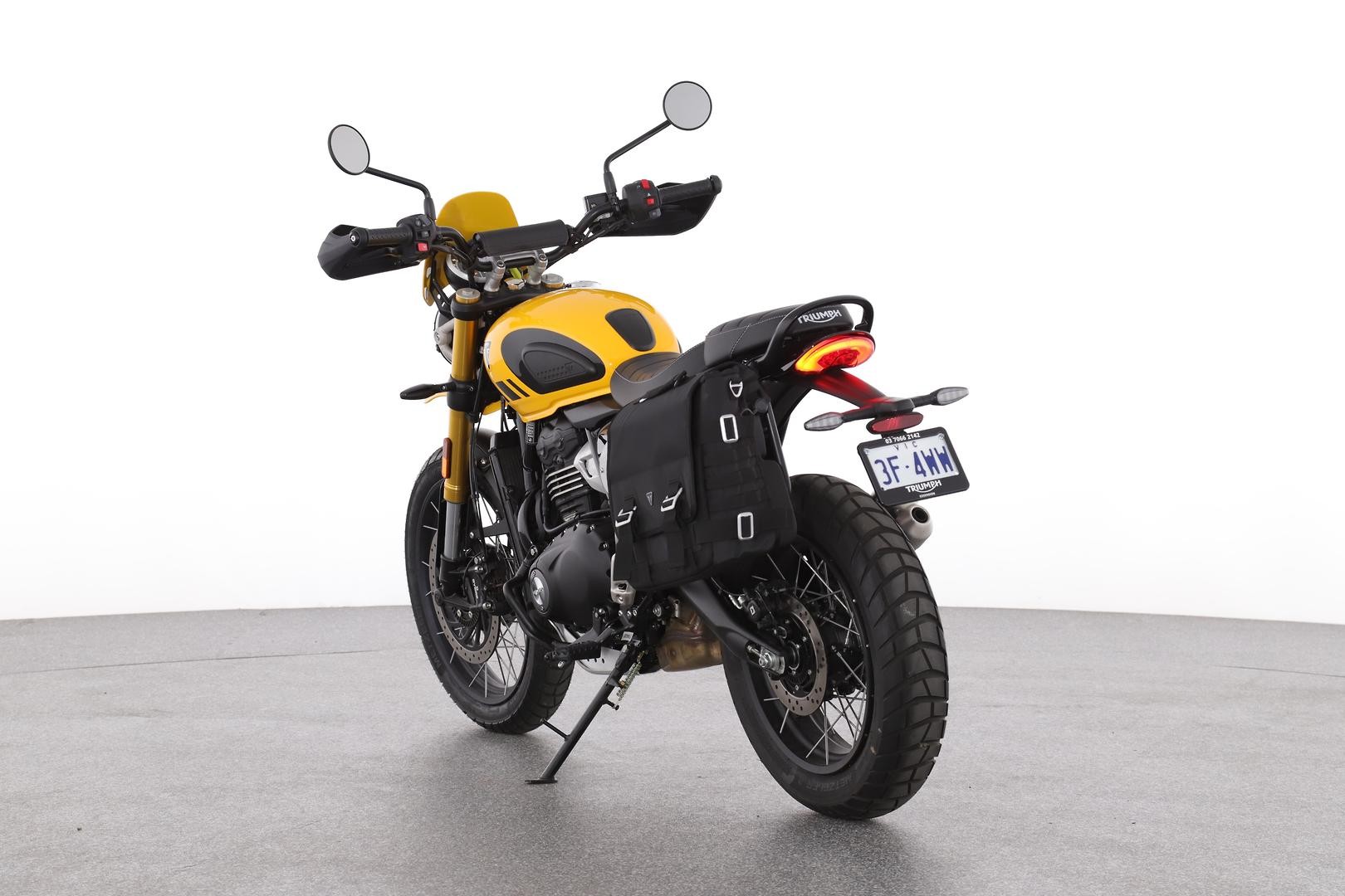 Triumph Scrambler 400 Xc image 3