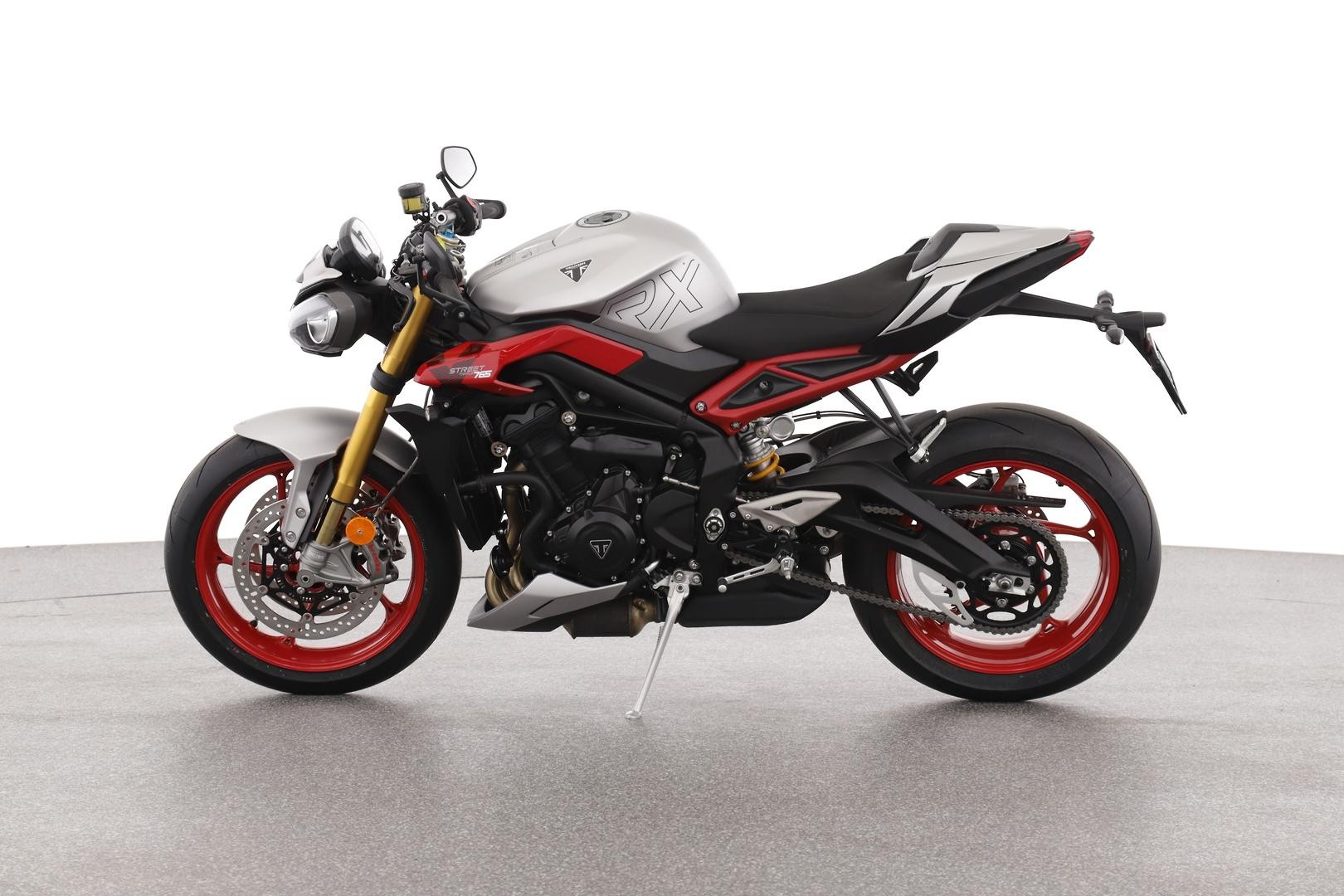 Triumph Street Triple 765 Rx image 2