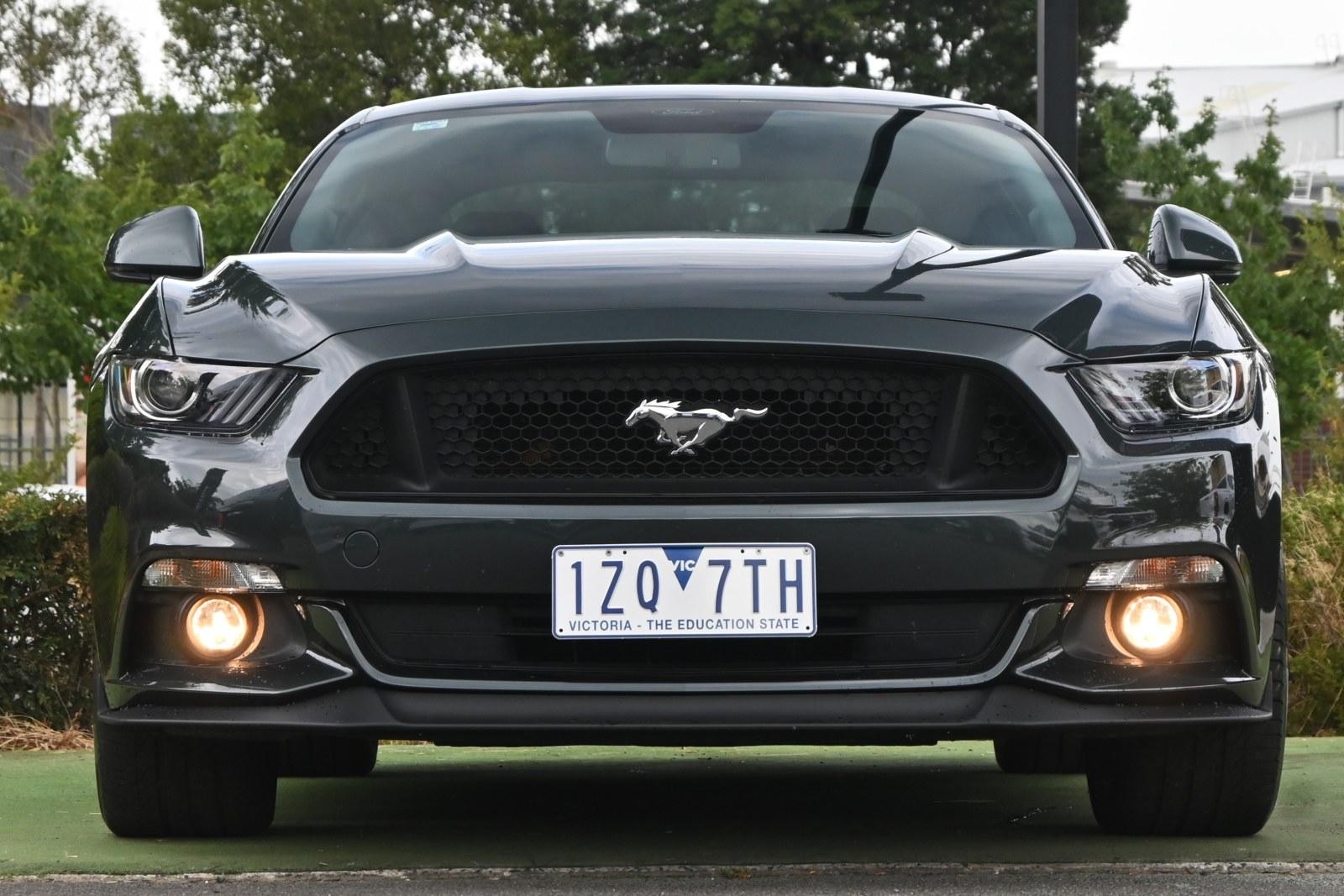 Ford Mustang image 2