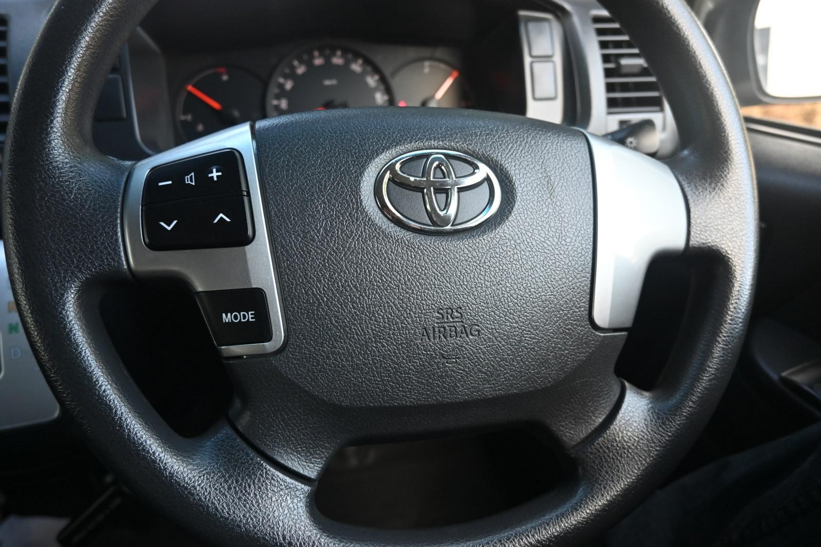 Toyota Hiace image 4