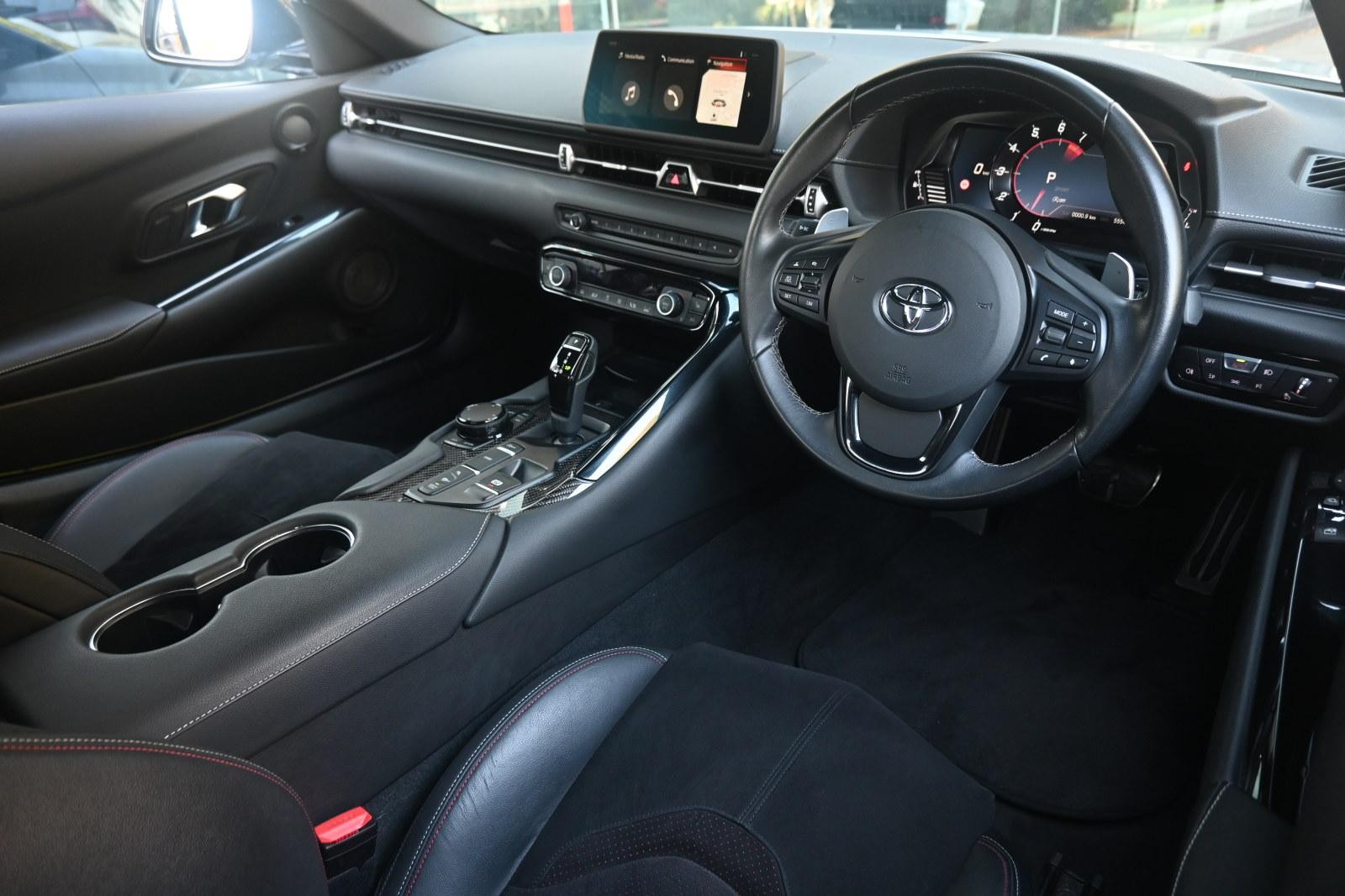 Toyota Supra image 3