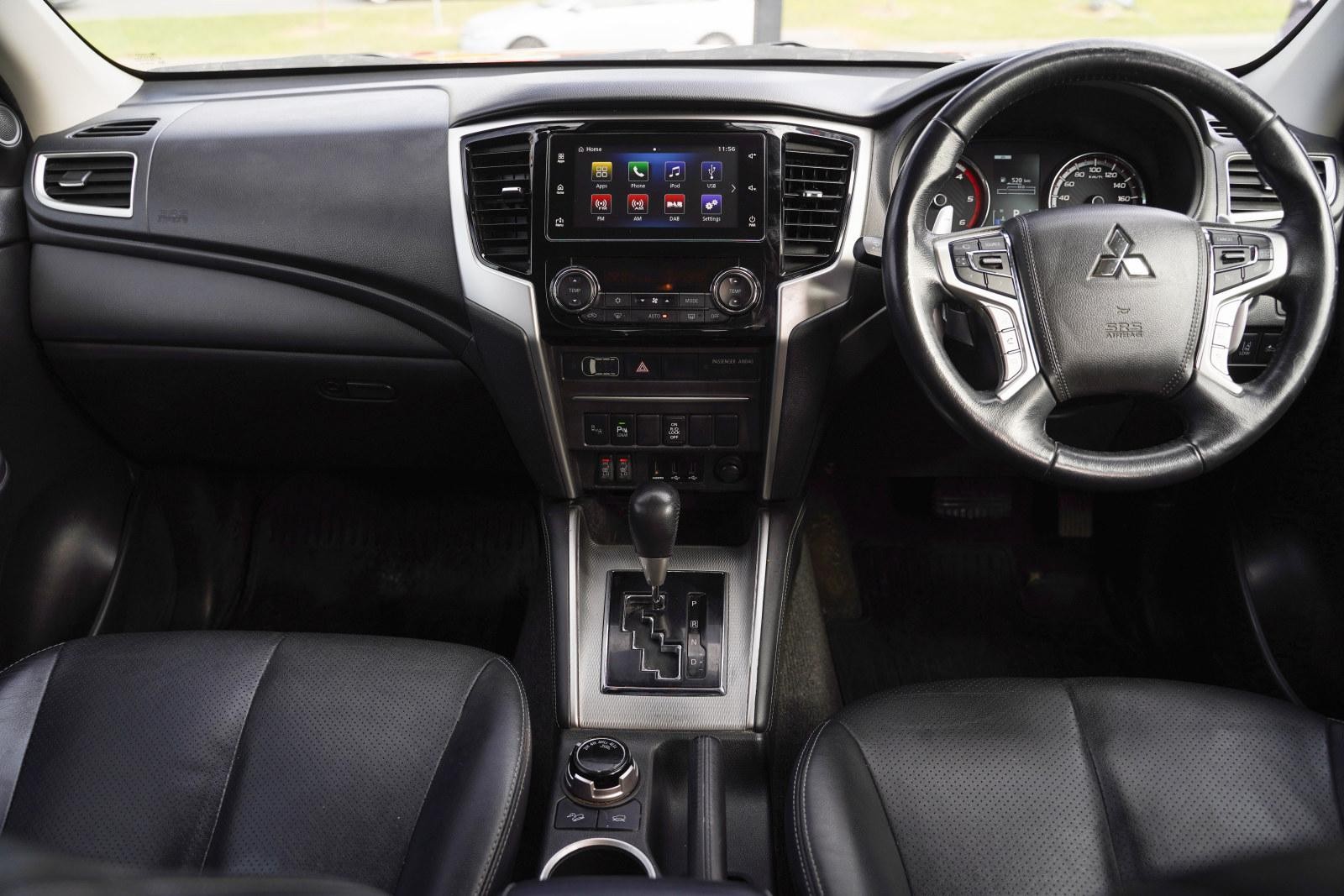 Mitsubishi Triton image 3