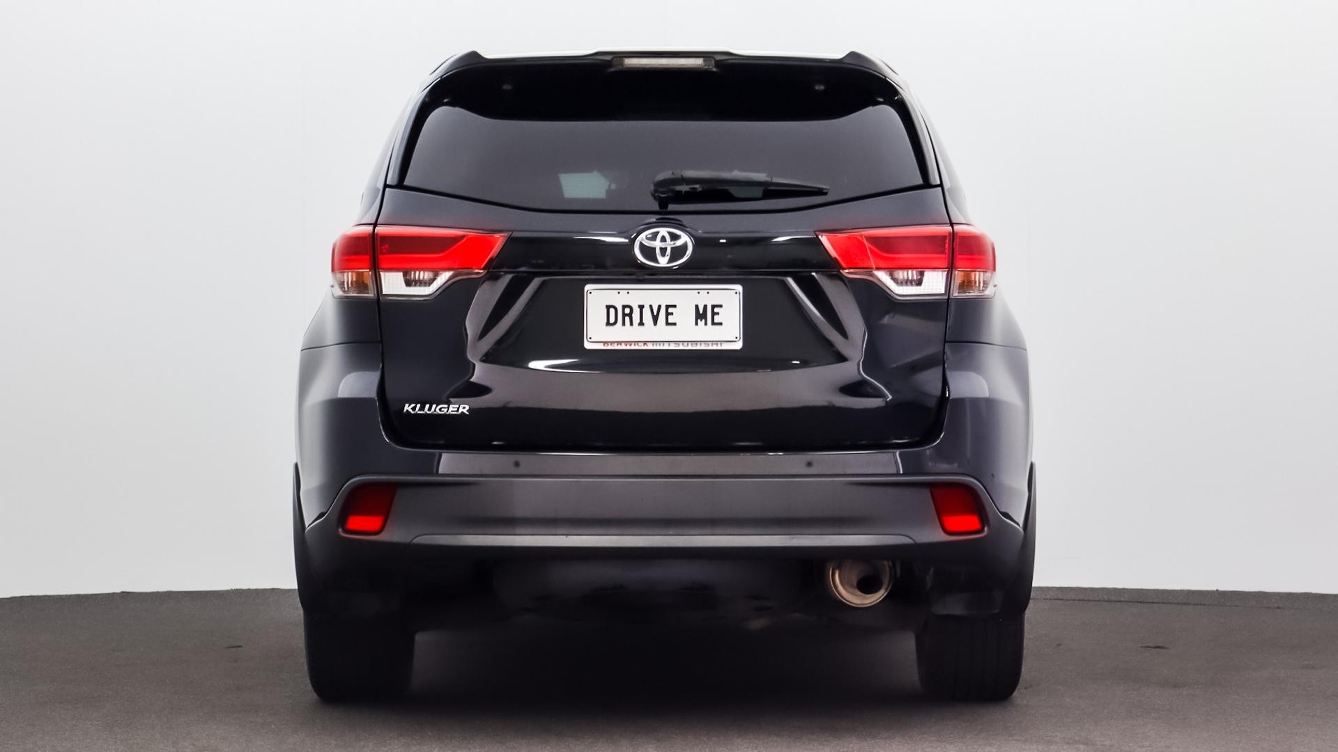 Toyota Kluger image 3