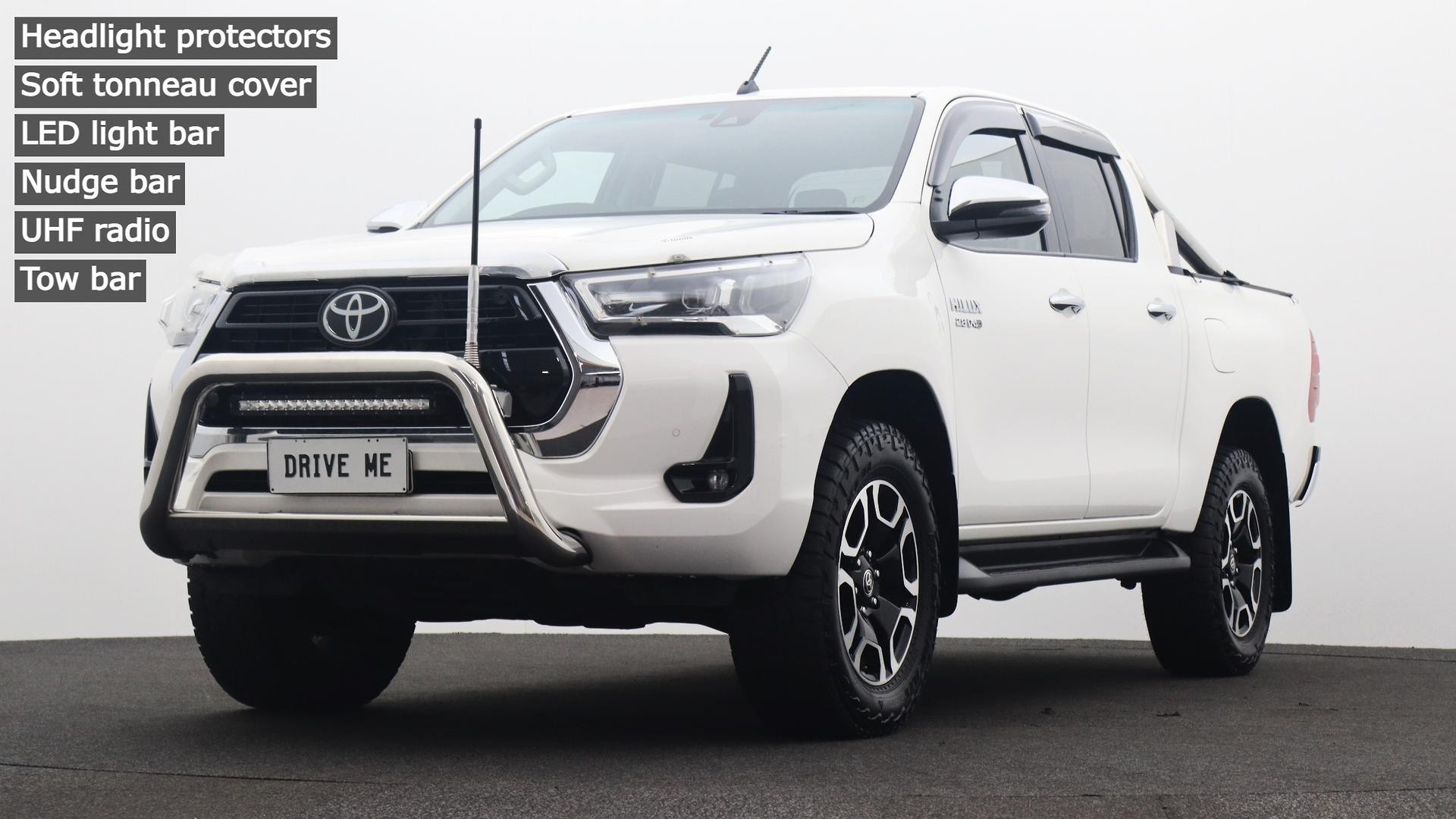 Toyota Hilux image 1