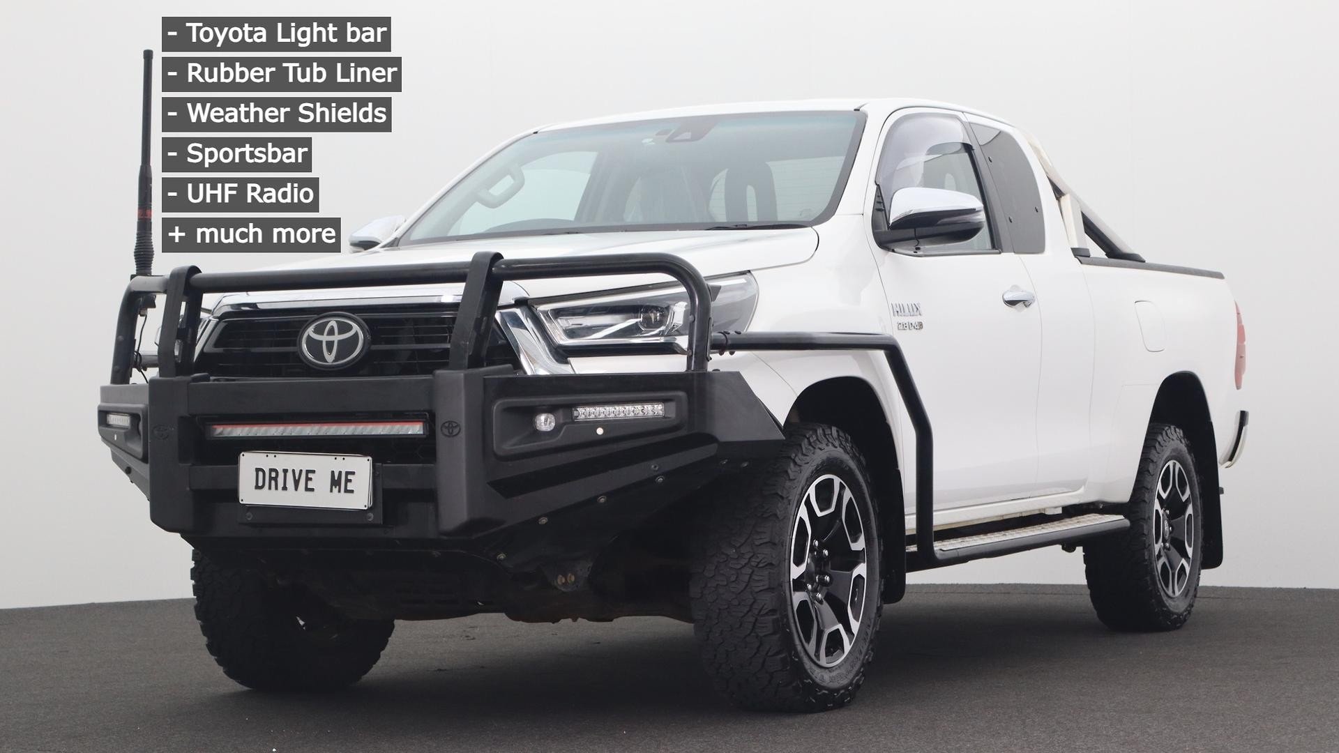 Toyota Hilux image 1