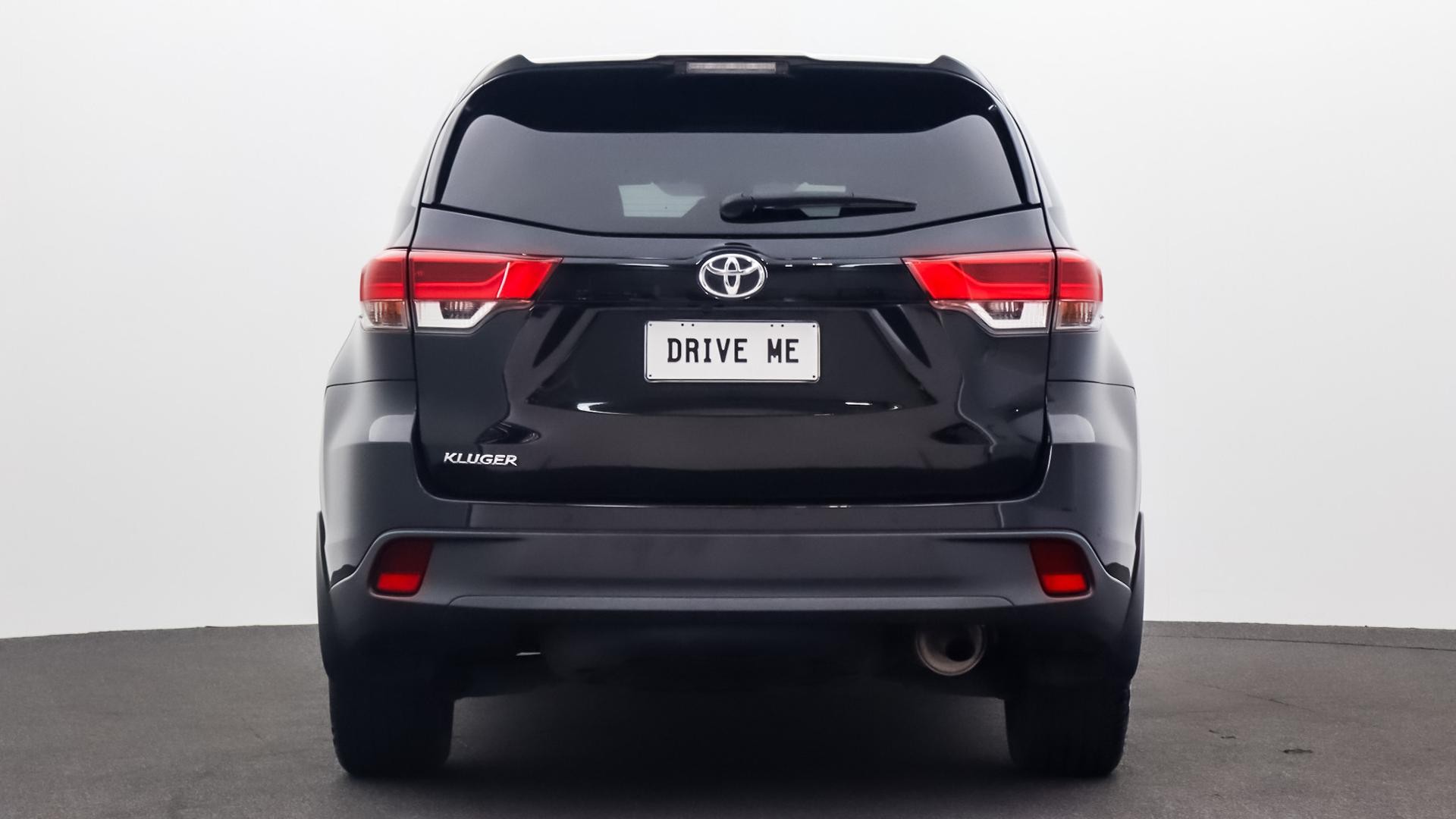 Toyota Kluger image 3
