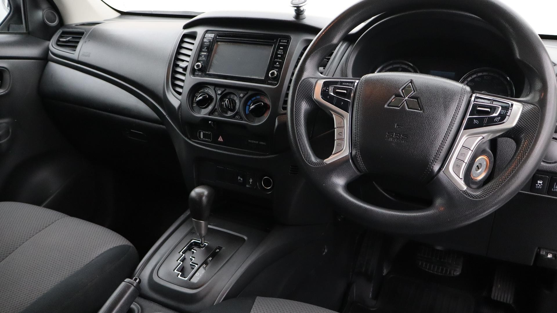 Mitsubishi Triton image 4